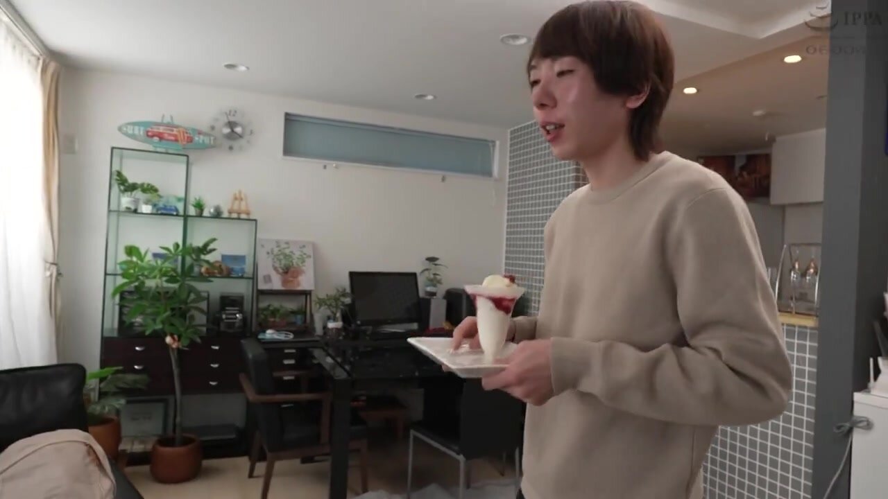 OPG-024 My little brother's girlfriend rubbed her big tits against me on the street and made me go crazy with her raw creampie! Nagisa Shiraishi