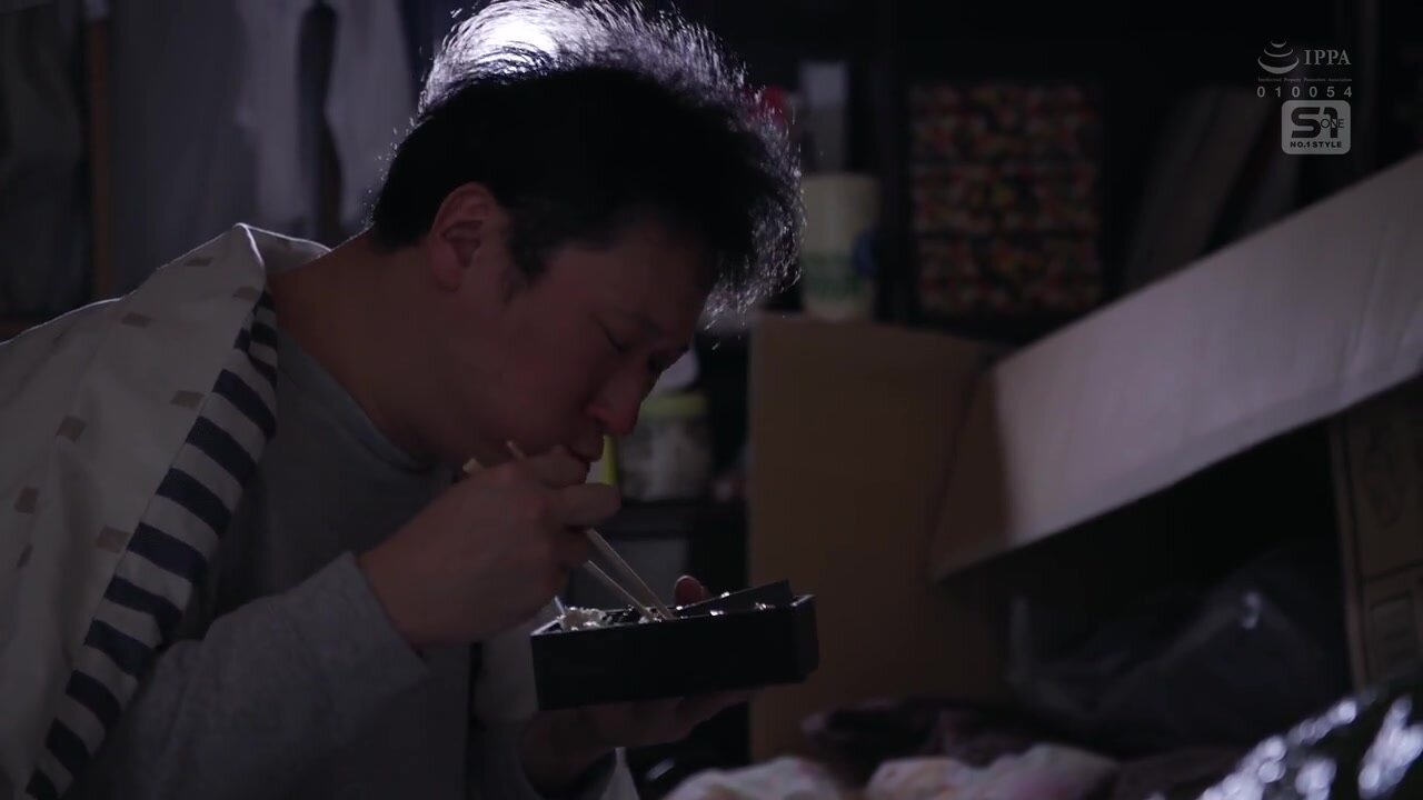 SONE-815 A lewd, busty real estate lady came to visit my trash house. Mei Washio