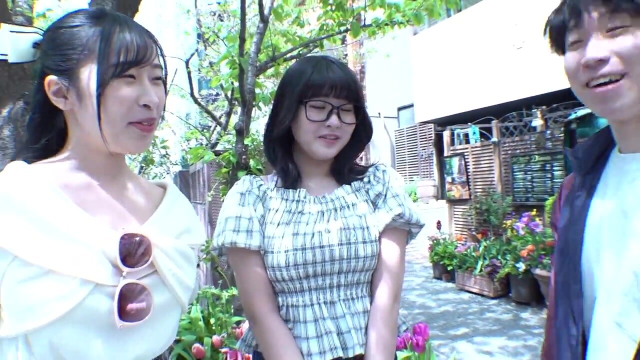 SAKA-023 Slutty big-breasted double slut mom activities, unlimited ejaculation 2-on-2 insatiable off-paco orgy, Yuno-sama & Shunka-sama (female college student/20 years old/G-H cup) [I tried connecting with XX girls on SNS!]