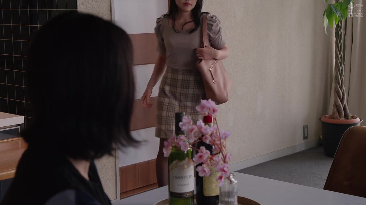 NMSL-013 "I want to be rich..." A female college student who got involved in sugar daddy dating and became a sex slave Hikaru Minazuki