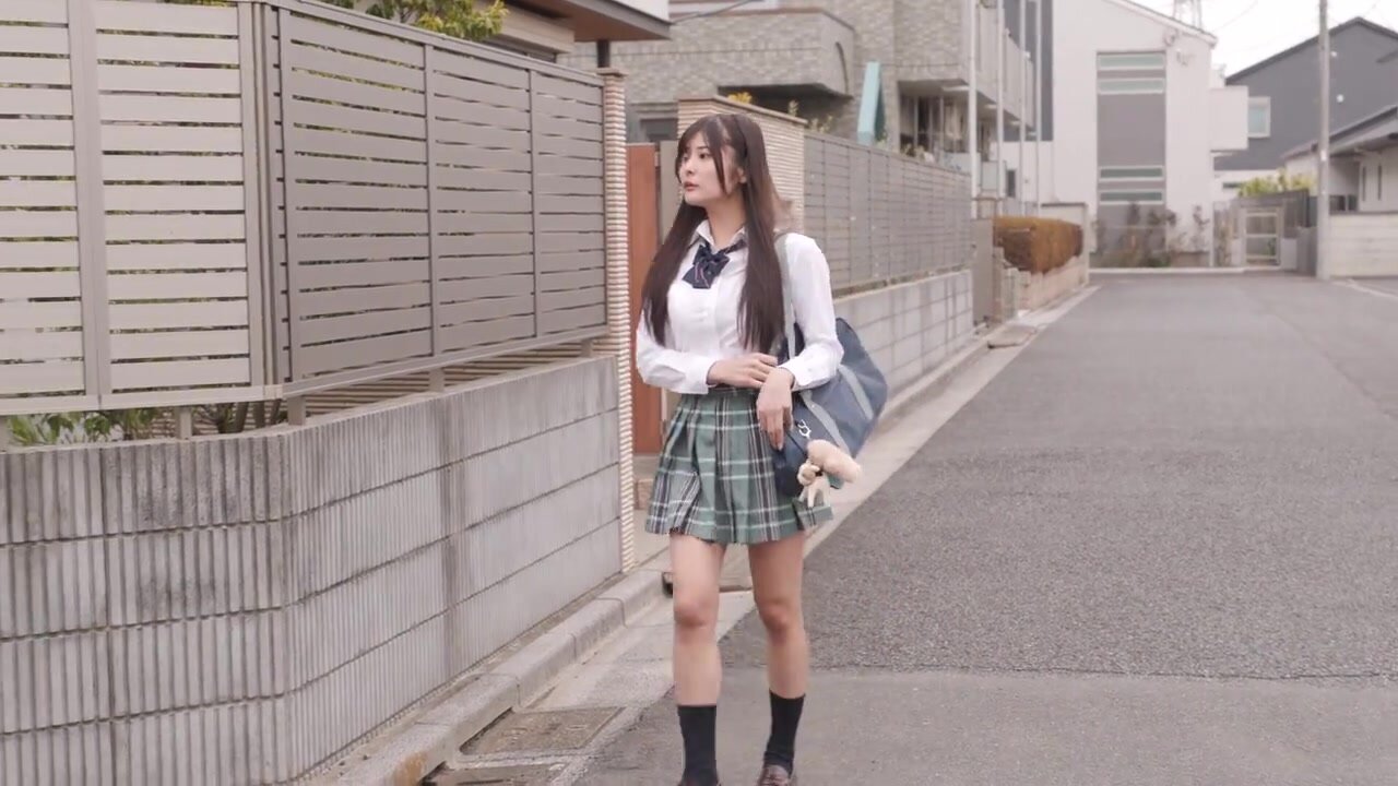 [T38-038] Big-breasted Schoolgirl Hina Nitori Falls Completely Into The Hands Of A Group Of Perverts
