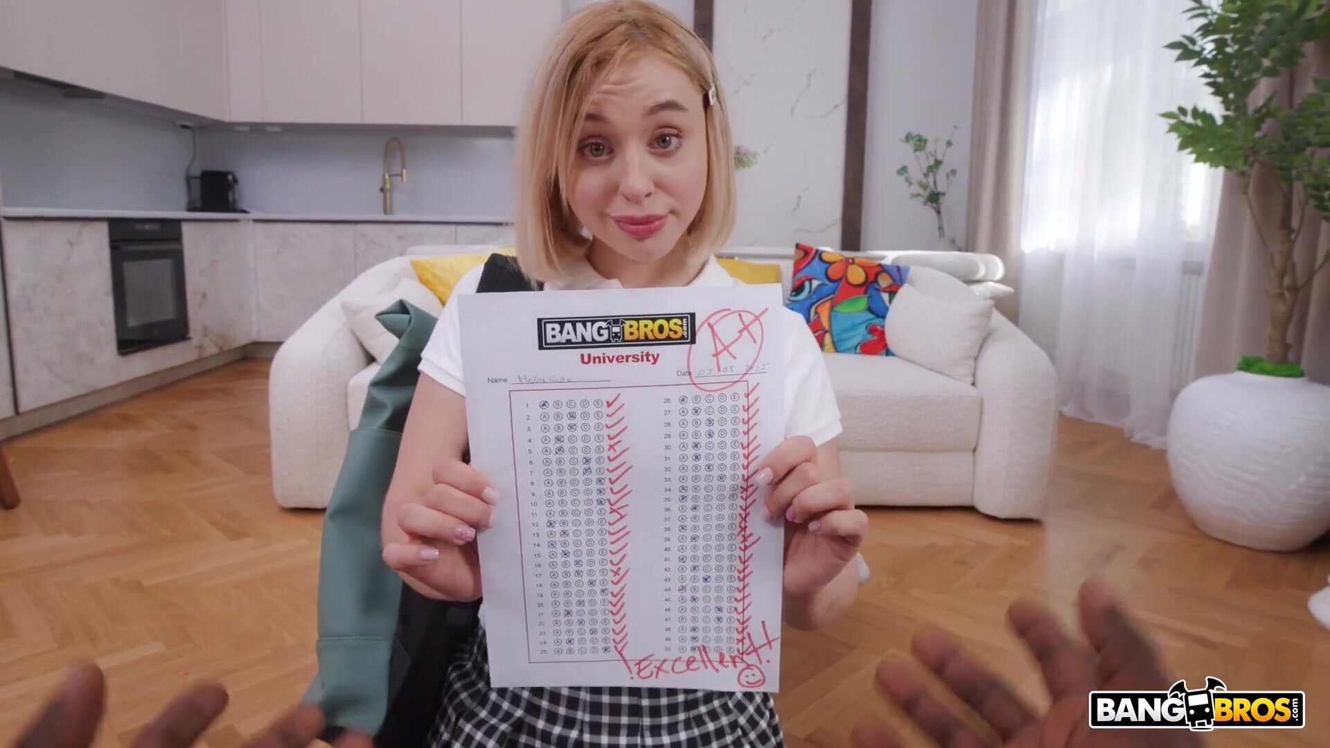 Molly Cute - Molly Loves Anal