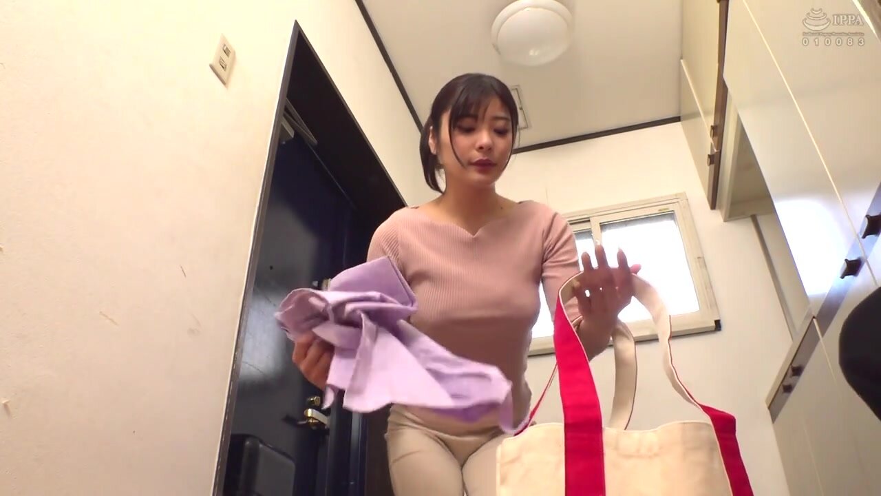 DVMM-274 Instant sex with a fair-skinned housewife with a big ass! The married woman who was addicted to my big dick came over the next day, so I creampied her many times until she was satisfied 44 Hina Nitori