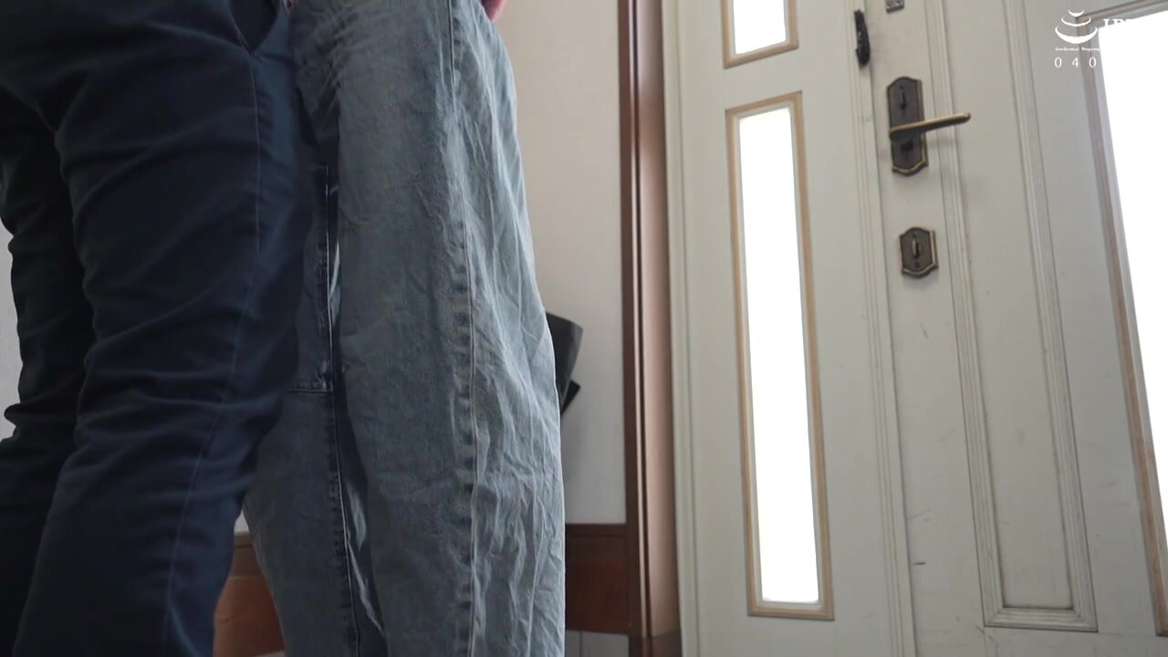 FOCS-264 Paying off the ridiculous debts of my scum boyfriend! My account is in her mouth!? I shove my dick deep into her throat while she drools! My convenient girlfriend swallows it and makes a payment with her pussy Hanagoromo Tsubaki
