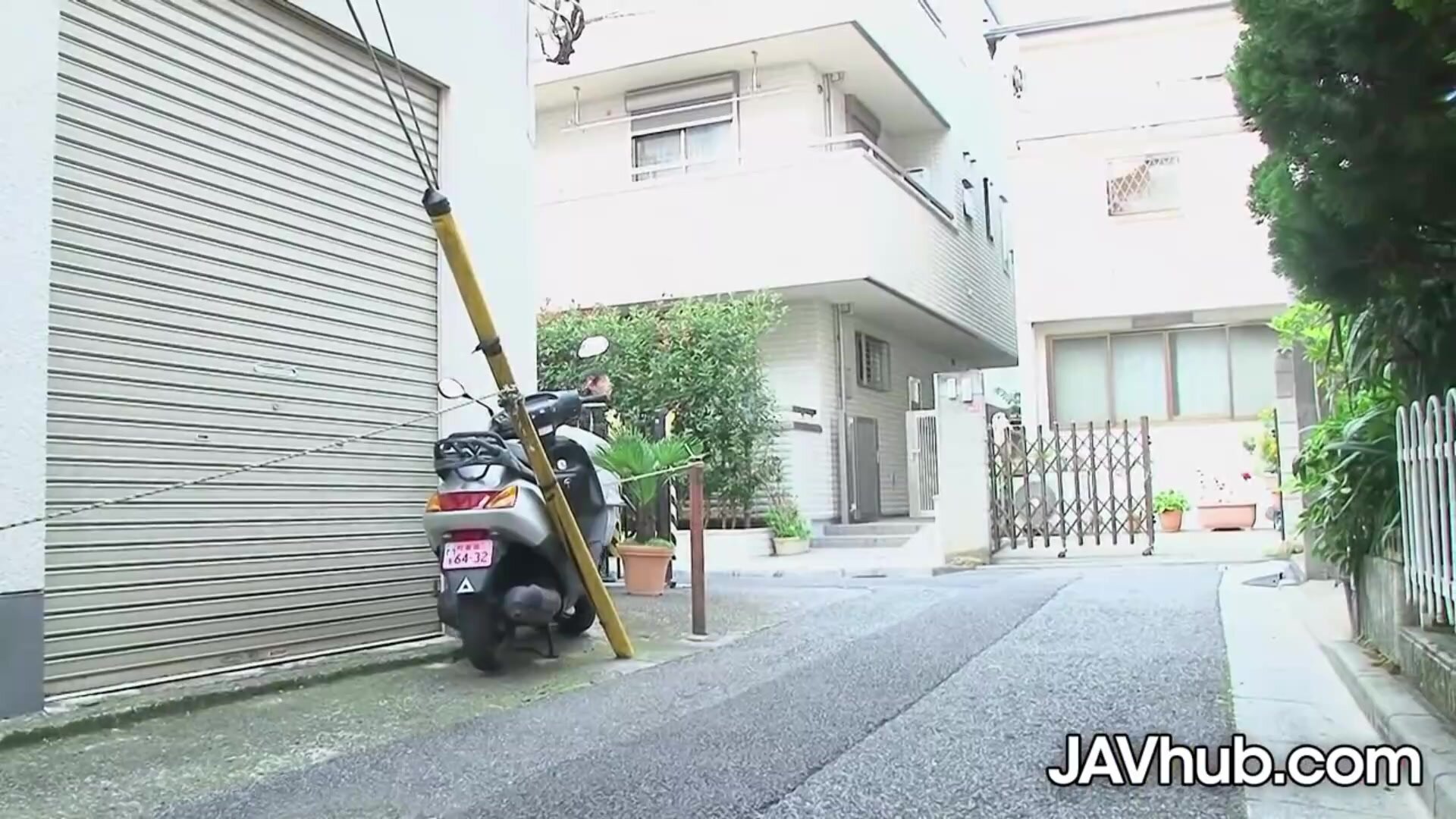 Yui Igawa Gets Fucked By Stranger in a Toilet