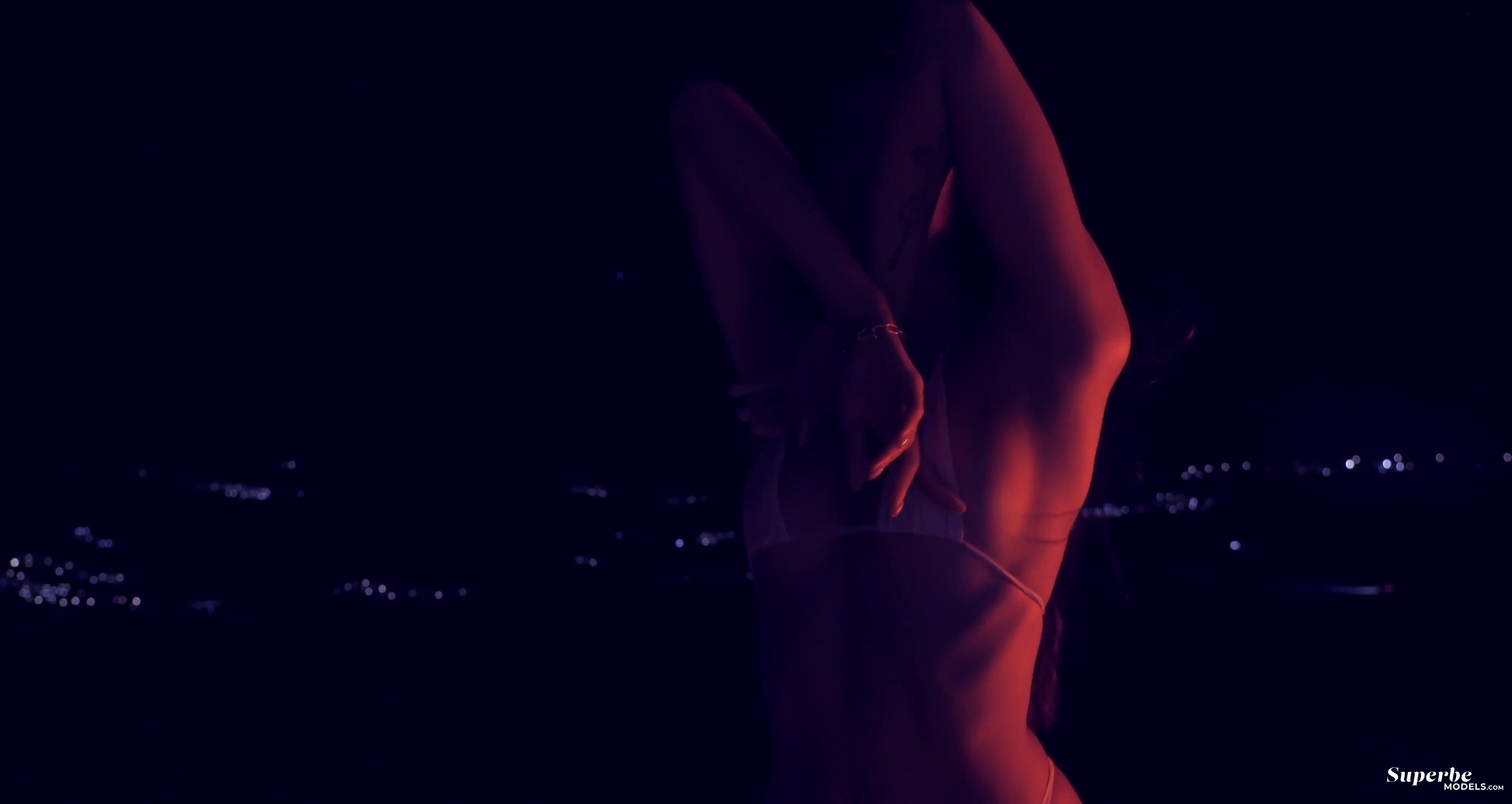 Victoria Mur - Night Moves in 4K