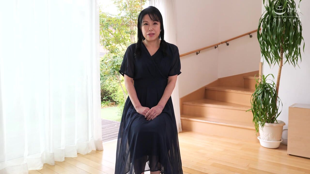 JURA-152 First Shooting of a Sixty-Something Wife Document Chapter 2 Sumire Katsuki