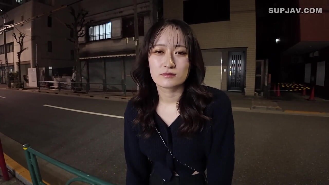 White Skin And Beautiful Breasts!! 20-year-old Half-Japanese. Headquarters Employee Asks Her To Give Him A Massage. A Pure Girl Who Is Inseminated By Perverted Males Because Of Her Attractive Body.