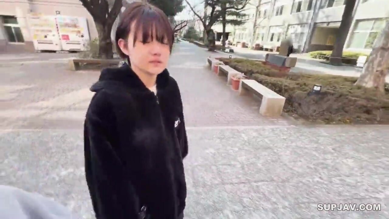 149cm Short Boyish College Girl Who Will Be A Police Officer From April. Yuuki's Appearance. Serious Personality With Little Experience In Her Pussy That Cums Twice And Gets Creampied♡