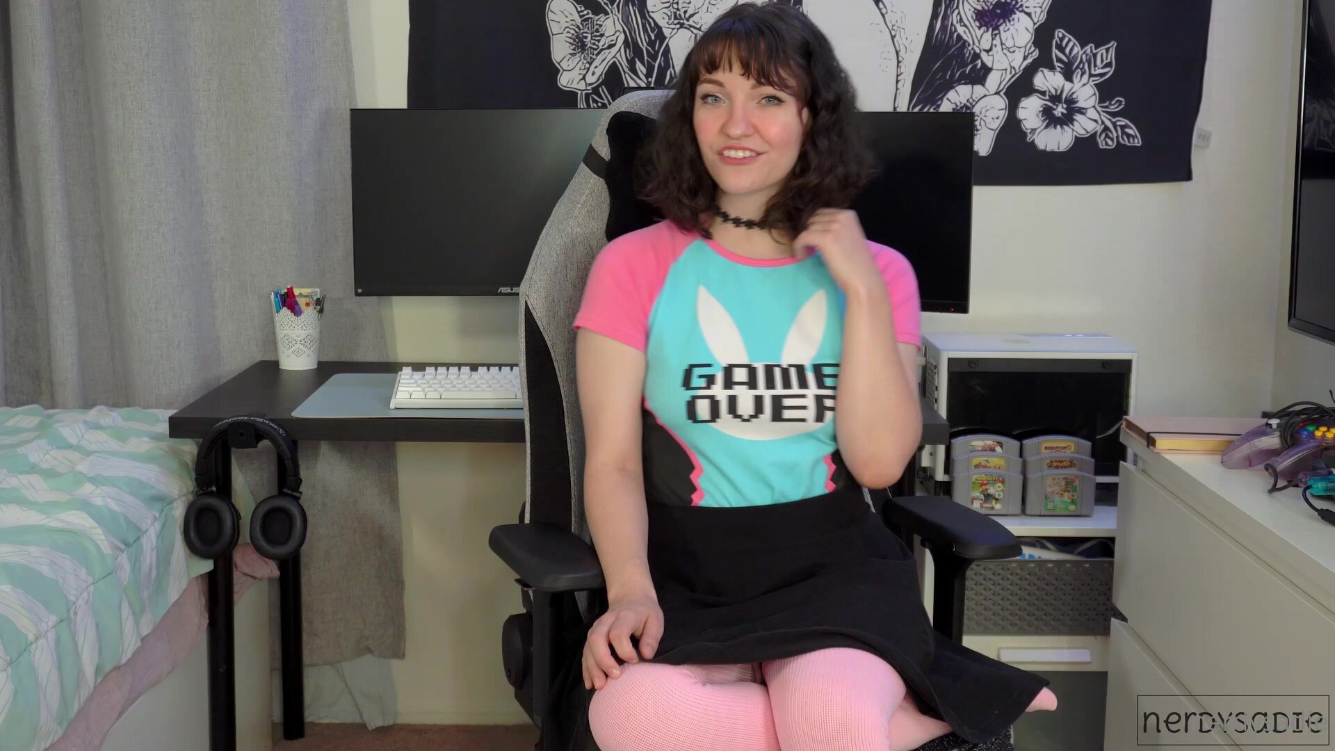 NerdySadie - Shy E-Girl Moves in Next Door and Gives You Jerk Off Instruc..