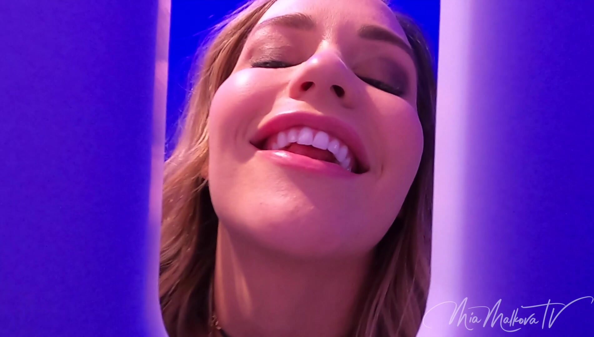 New full scene!!! Here's what you've been waiting for! My first time at a g(..) - Mia Malkova
