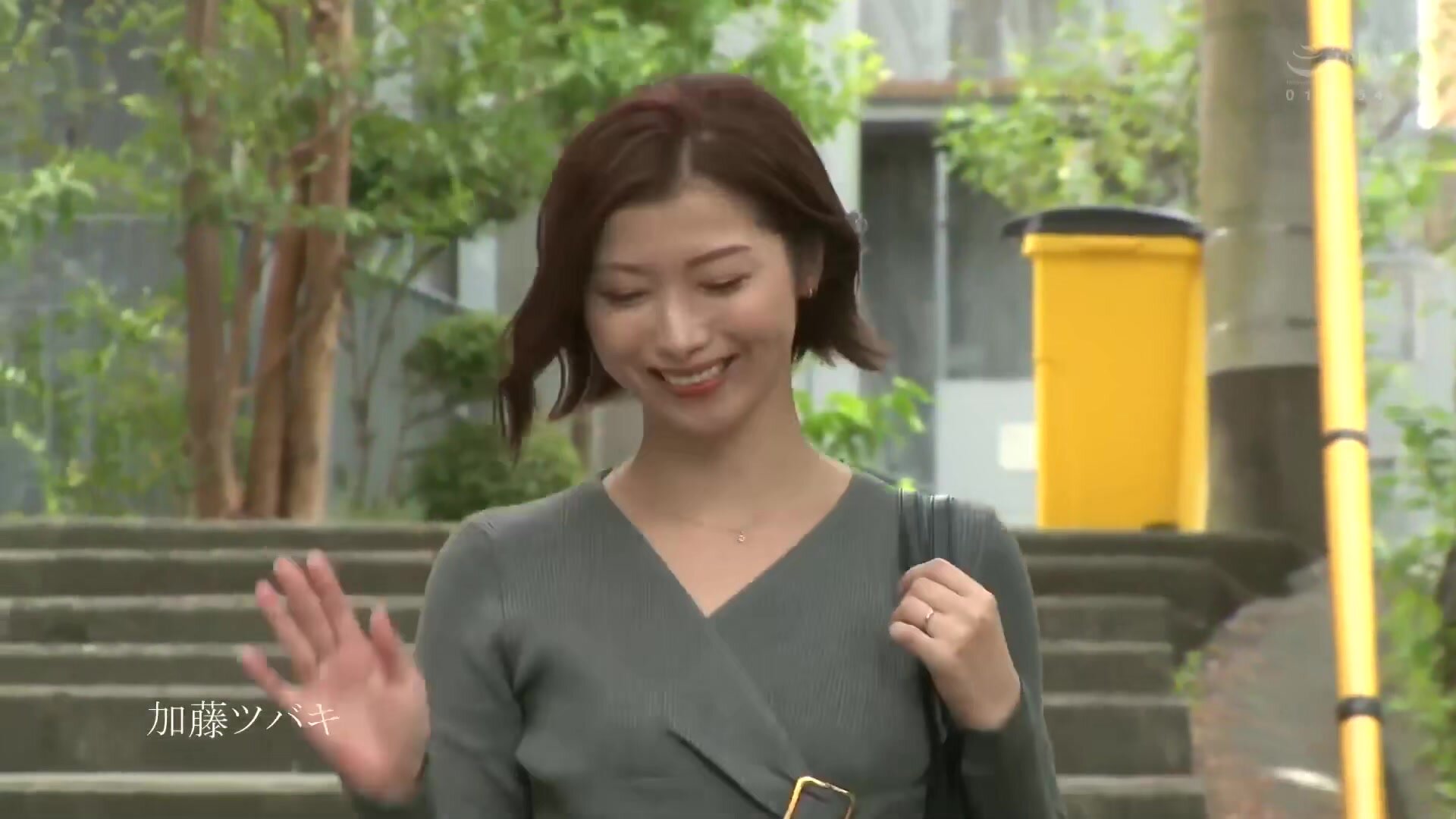 JUL-435 Three Days Alone With The Aunt You've Always Wanted - This Lusty MILF Might Be Married, But You're All She Wants. Tsubaki Kato