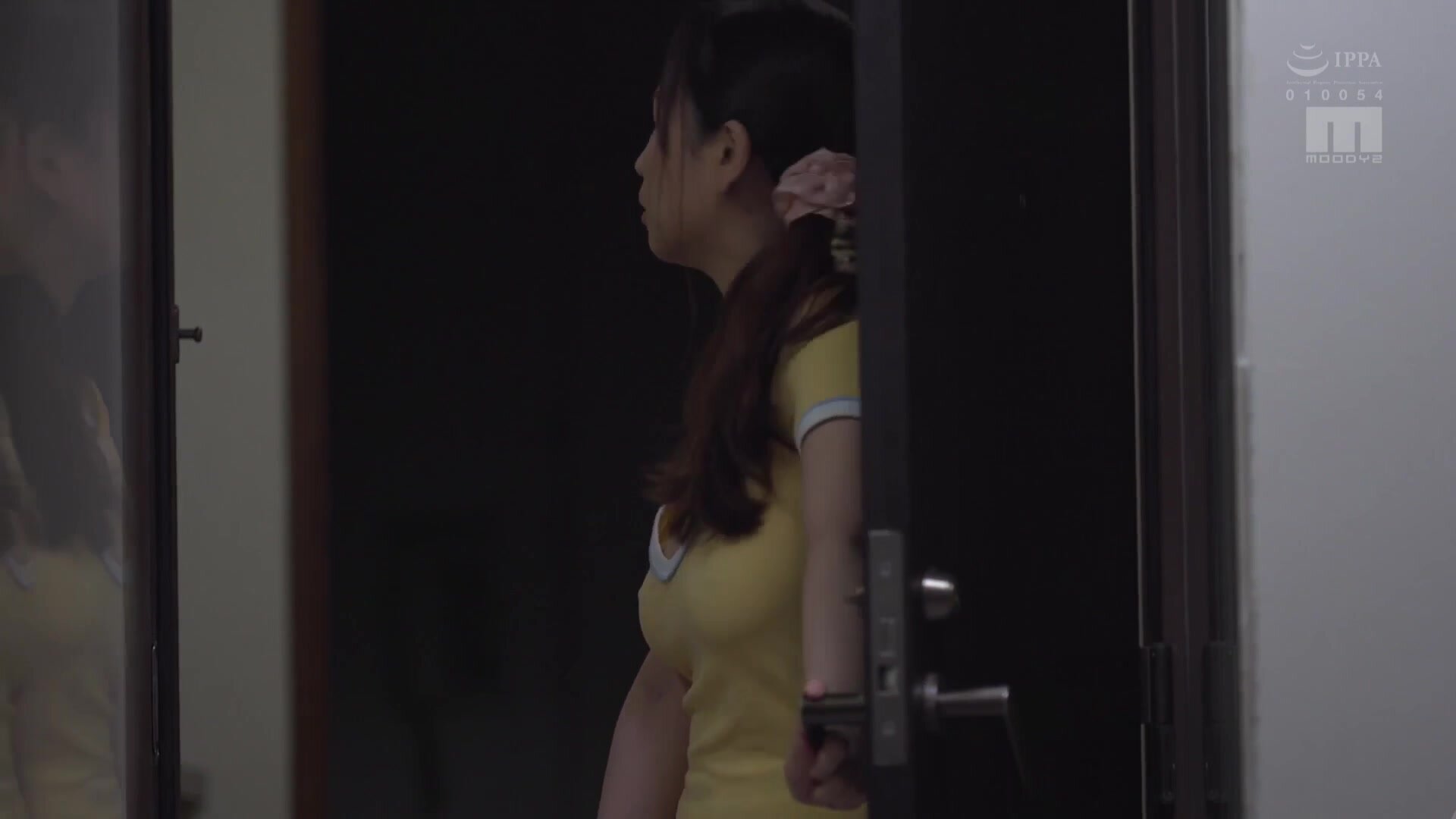 MIAA-329 I Got Caught In An Elevator With A Busty Braless Babe! She Was Taking The Trash Out Late At Night And It Was Just The Two Of Us, When It Broke Down And We Were Stuck There! I Could See The Nipples Of Her Big Tits Through Her Shirt The Whole Time 