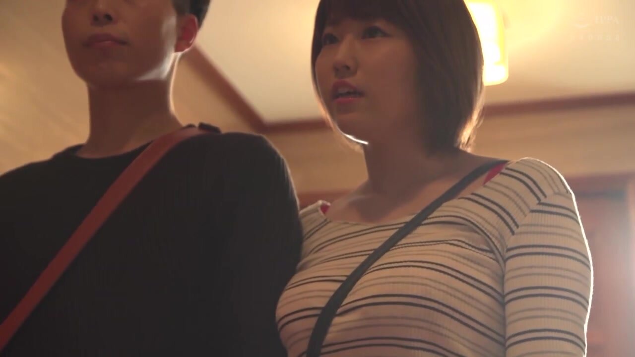 UMD-740 Sexual Frustration Makes Girls Go Wild In A Pair Room At A Slimming Salon!