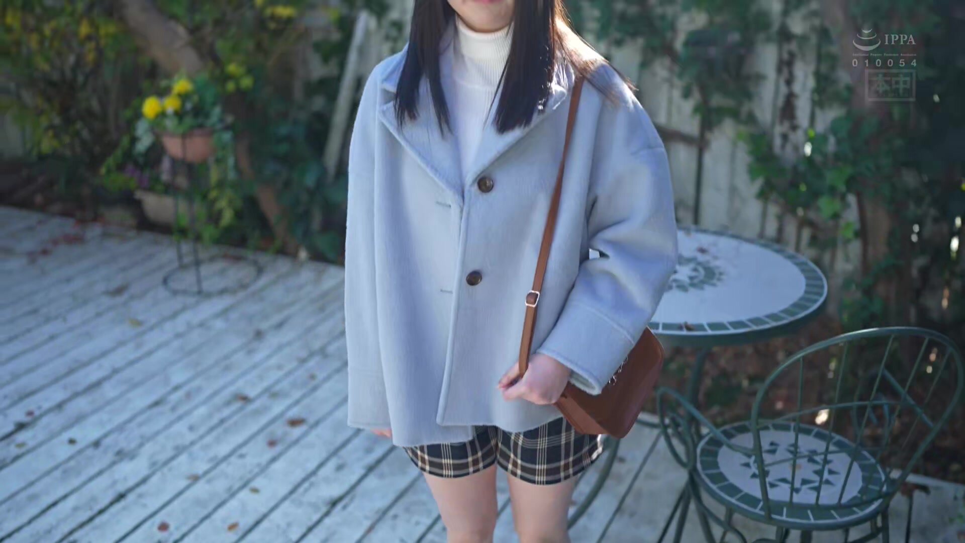 HMN-385 Rookie Very Sensitive! Sensitive beautiful girl creampie AVDebut with nipples on the clitoris! ! Yura Nanase