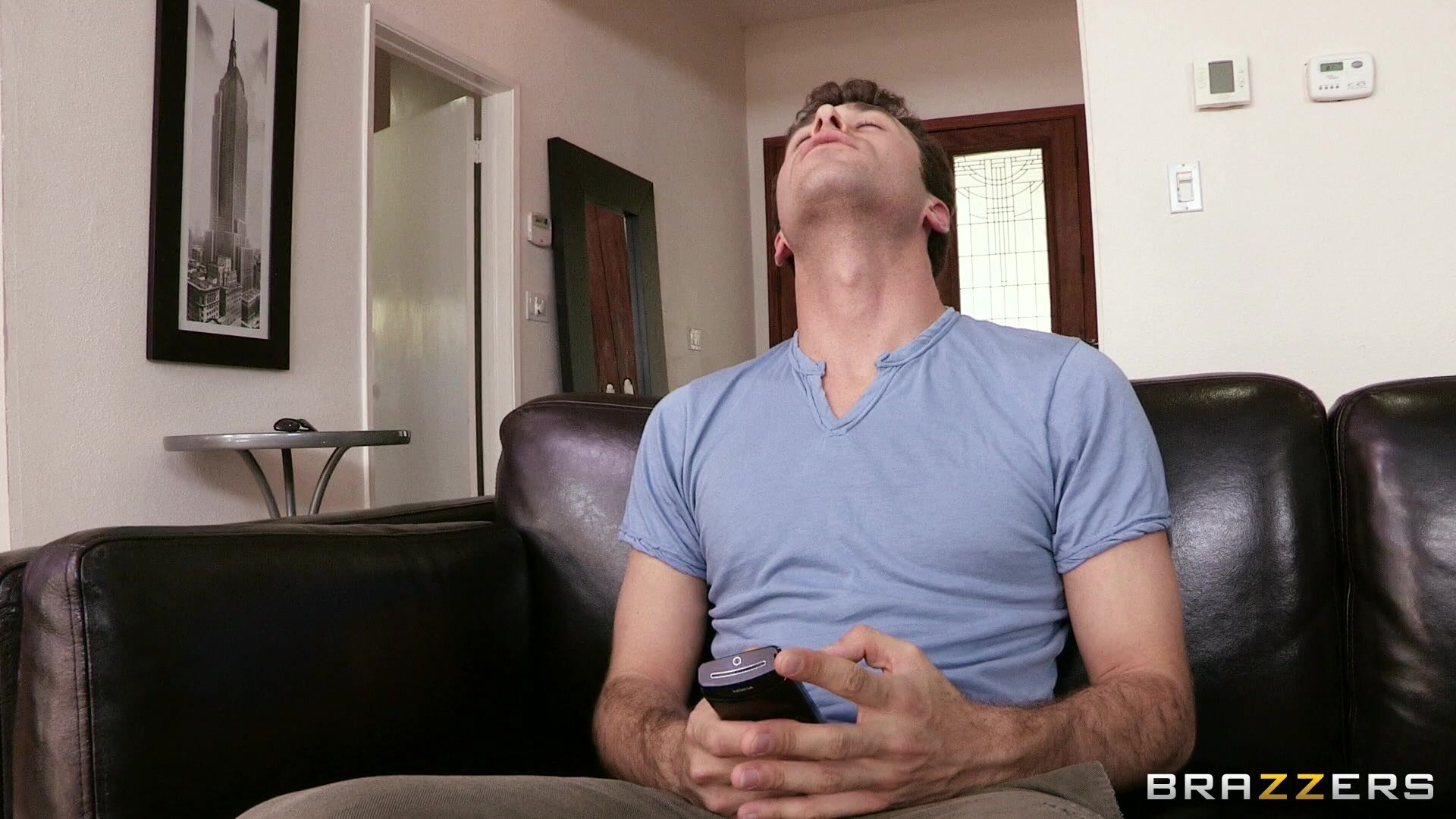 Syren De Mer - While Son's Away, Mom Will Play