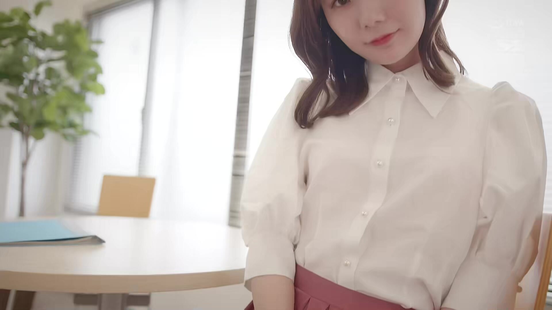SSIS-573 Today, I'm the worst person who secretly gets stuck in a long skirt by a junior and cheats on me. miru