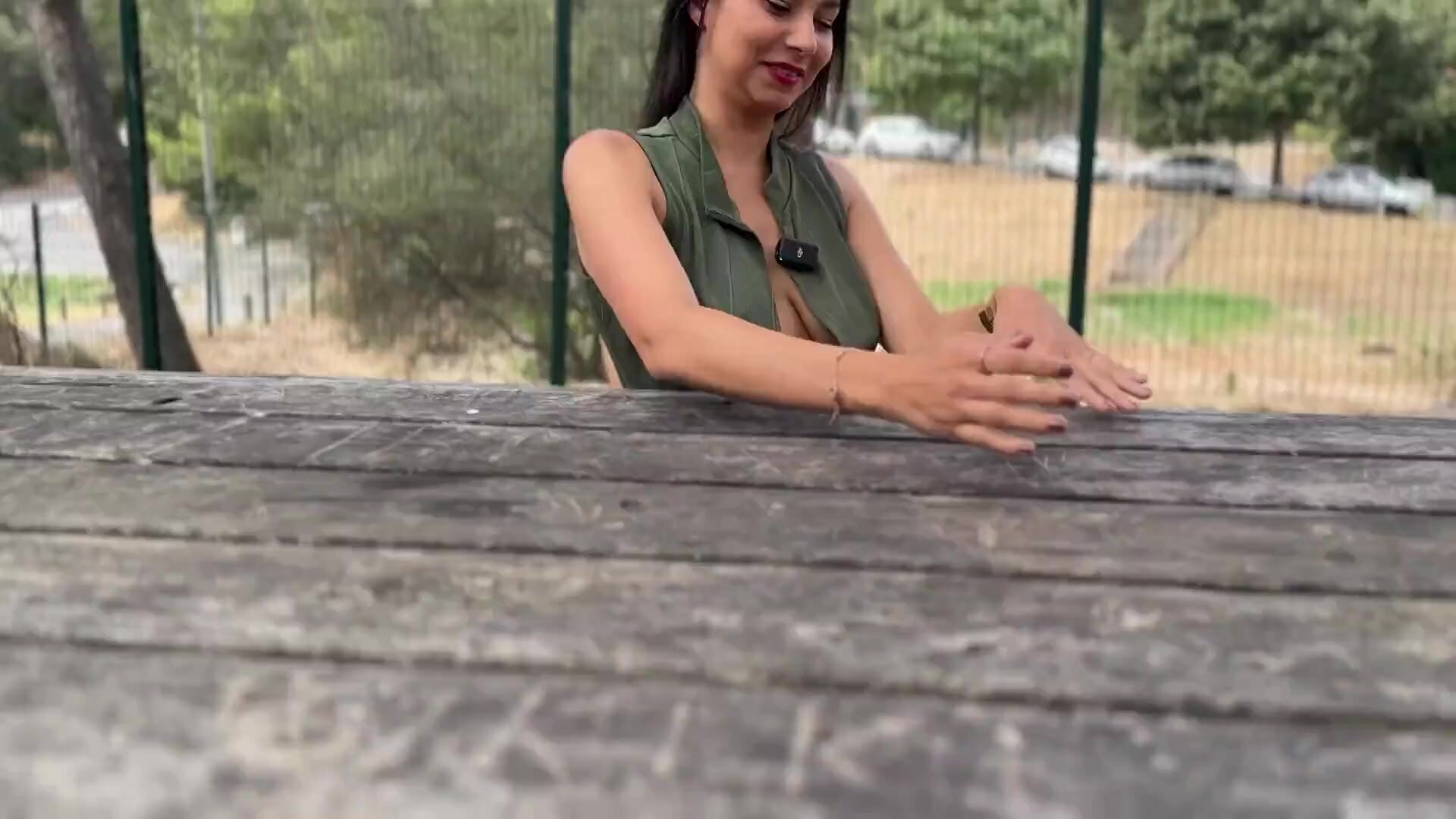 JacquieEtMichelTV – Lia 28 Always Loves To Be On The Move