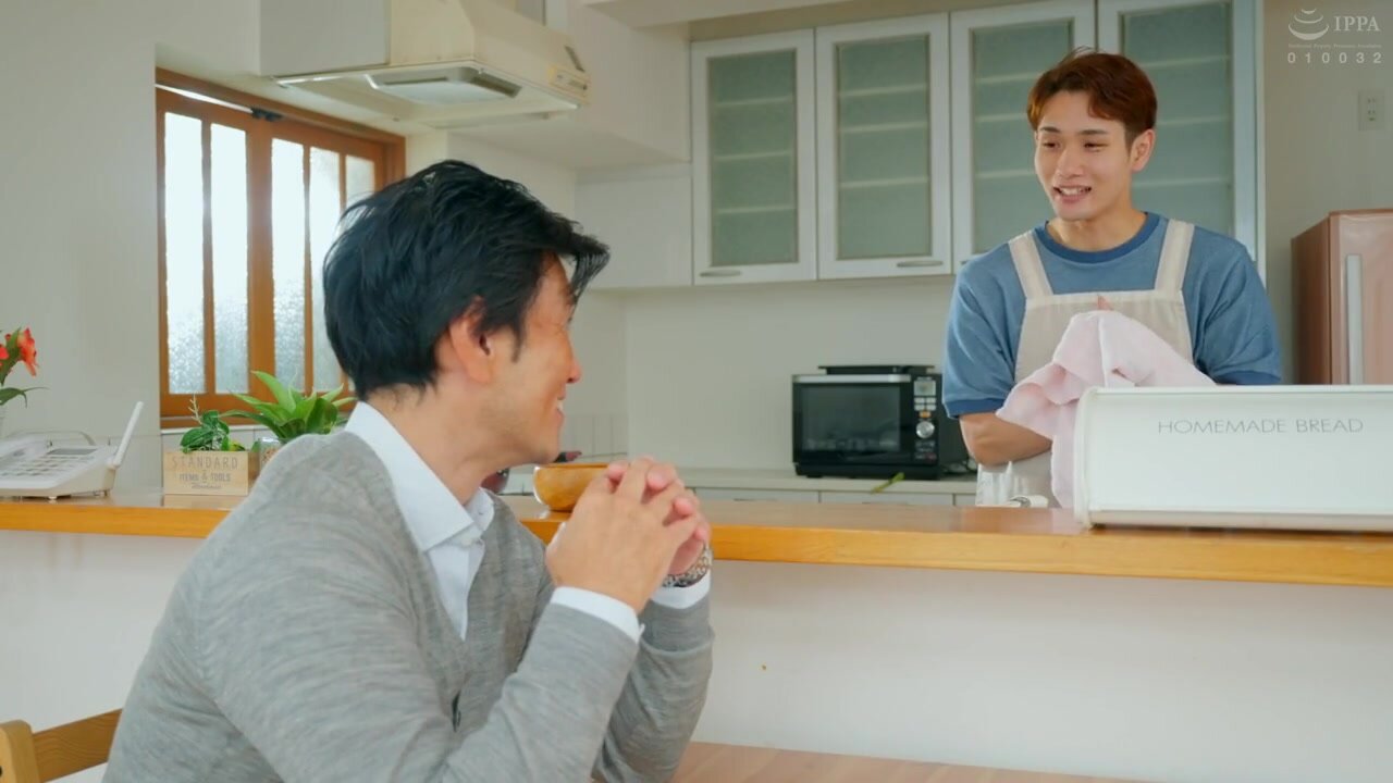HUNTC-359 My father remarried and the house suddenly became gloomy!? Everyone in my new family is so plain! My stepmother is a plain girl with hidden big breasts, and my stepsister is a virgin NEET! And my stepsister is a rotten girl gamer! I thought I wo