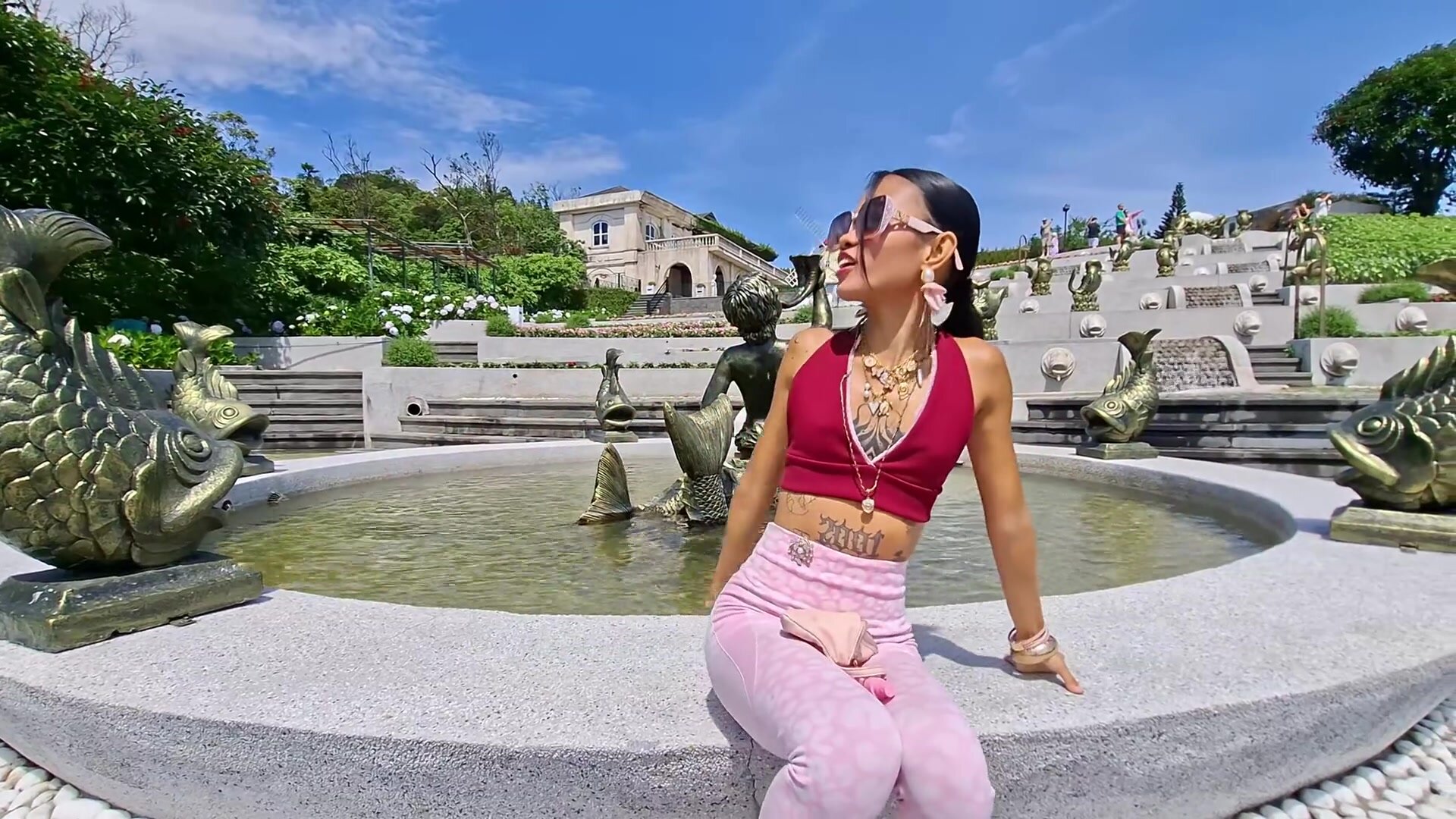 Thinyone - Quick Load of Cum on the Ass in the Middle of Tourist Attractions