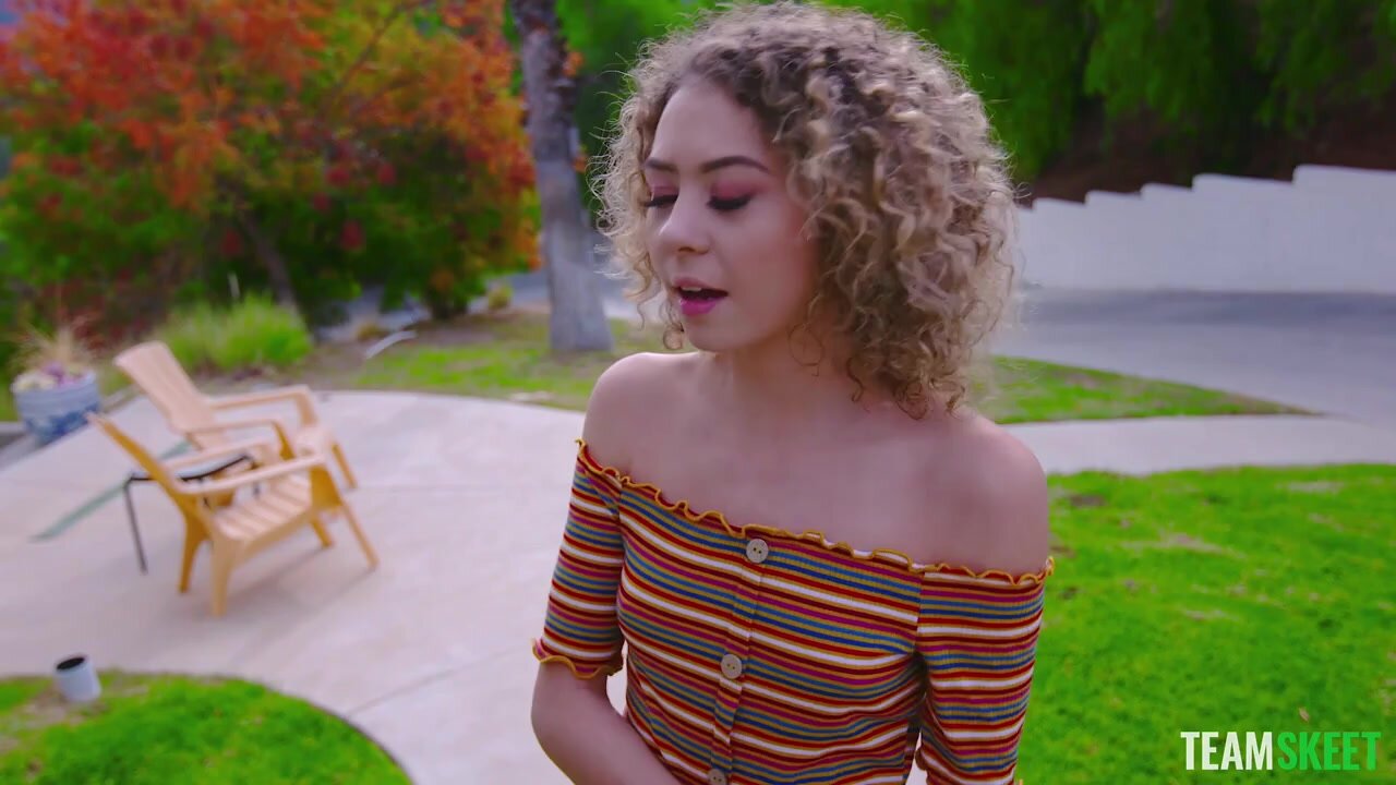 ExxxtraSmall Tiny Babe Gets Her Job Back - Allie Addison