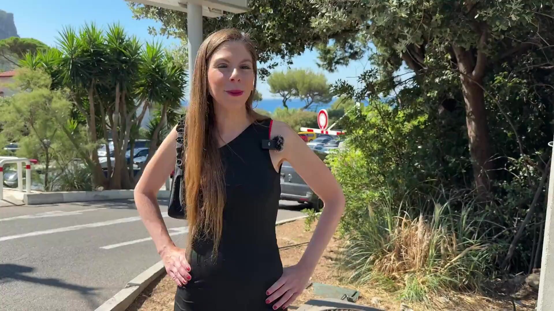 JacquieEtMichelTV – Alice, 39 Years Old, Sex And Anal At The Heart Of Her Concerns