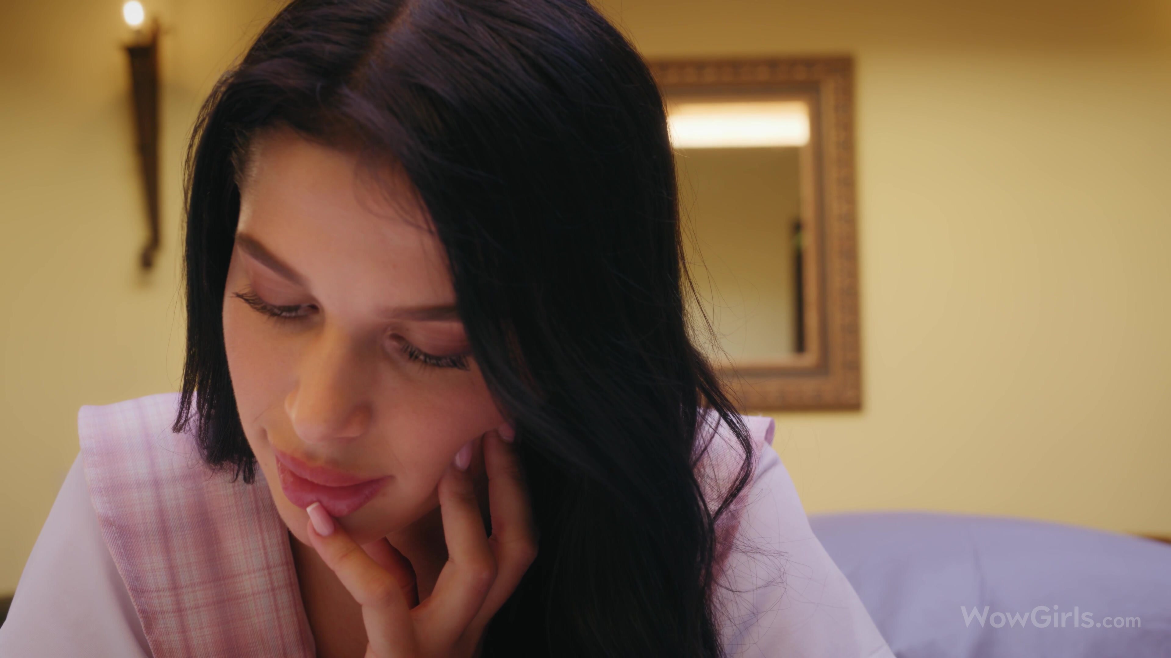 Asandra Dewy - Horny All Out in 4K
