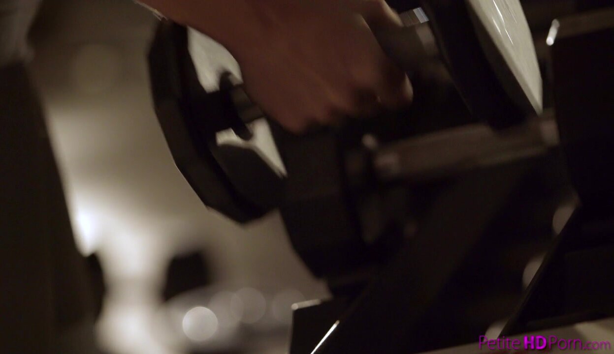 Petite HD Porn - Sex At The Gym