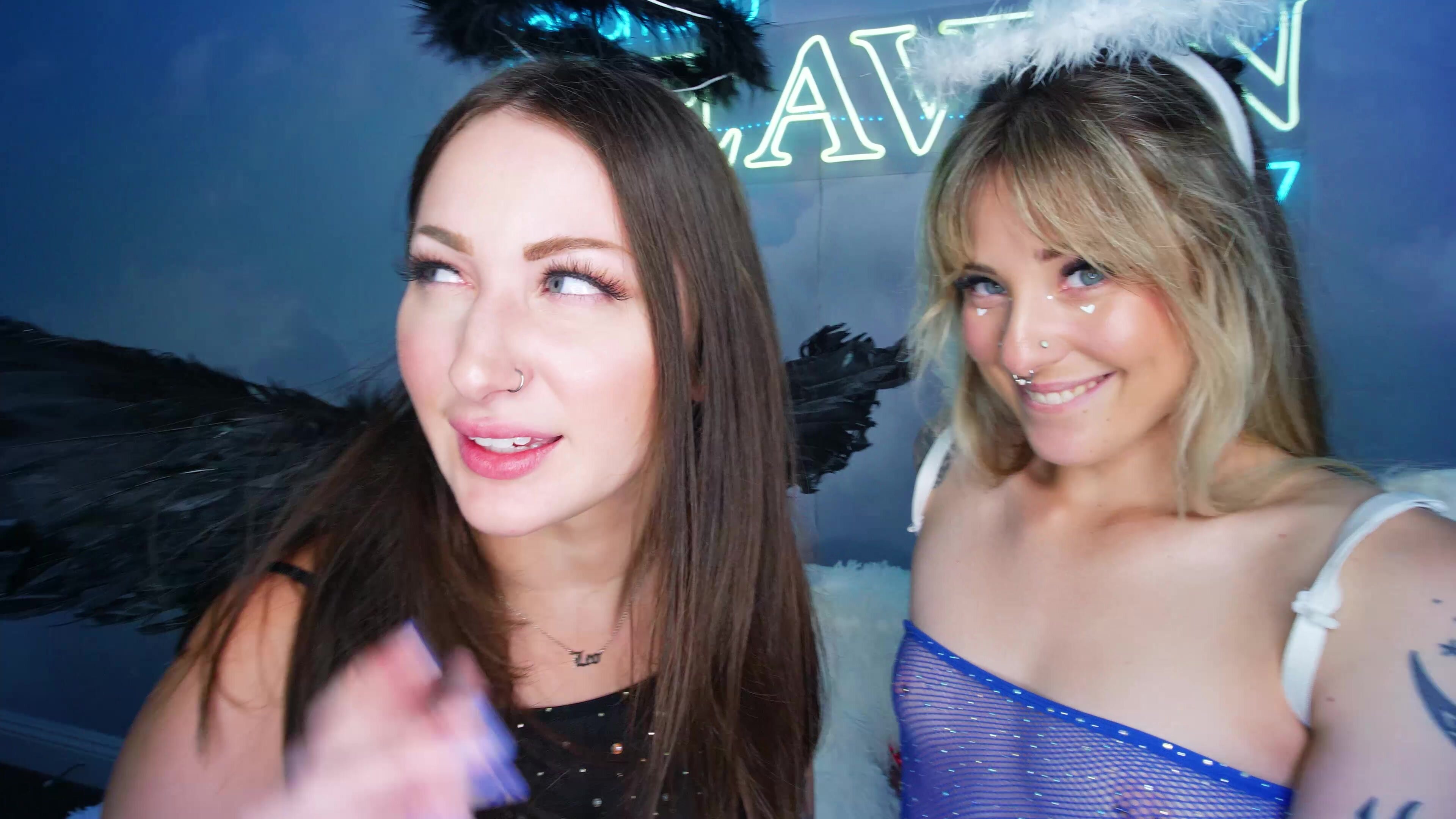 Awlivv, Bella Blu - Besties Who Fuck Together