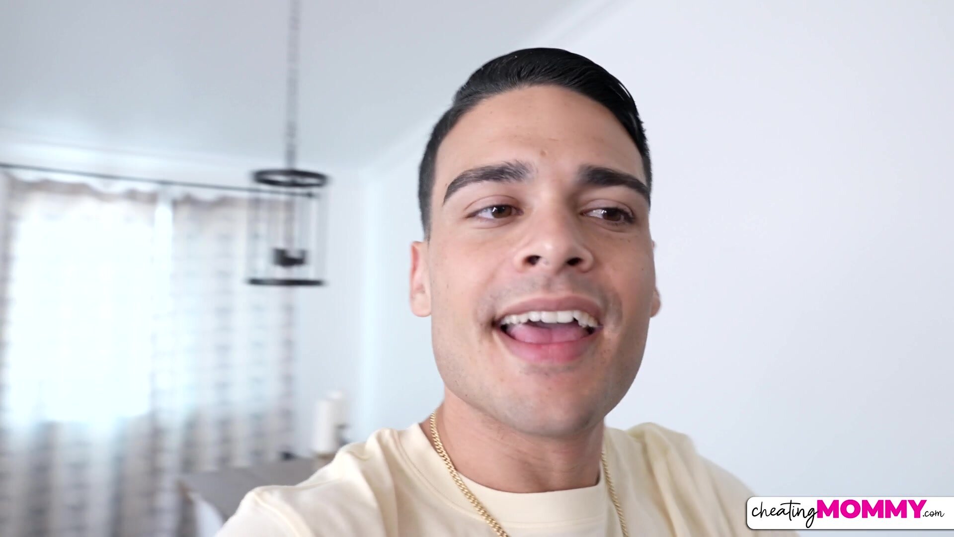 CheatingMommy - Brianna Coppage Forget Lunch Lets Fuck