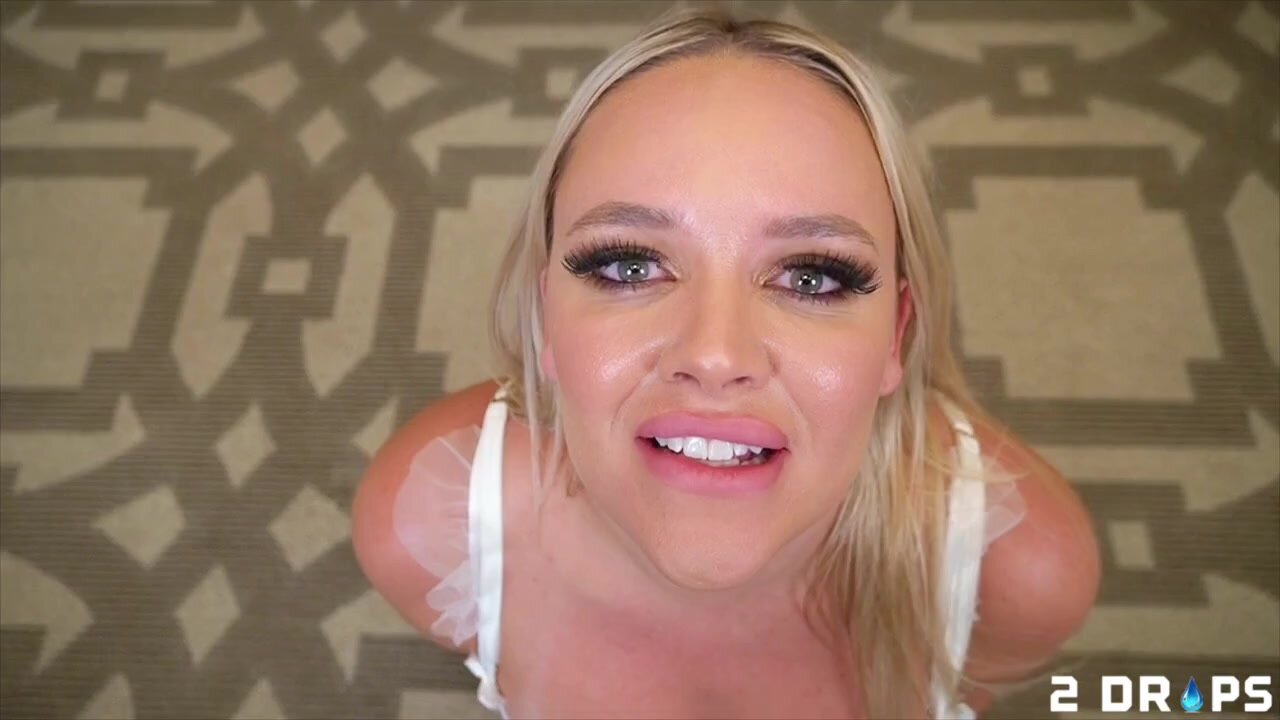 Alexis Monroe - The Shower