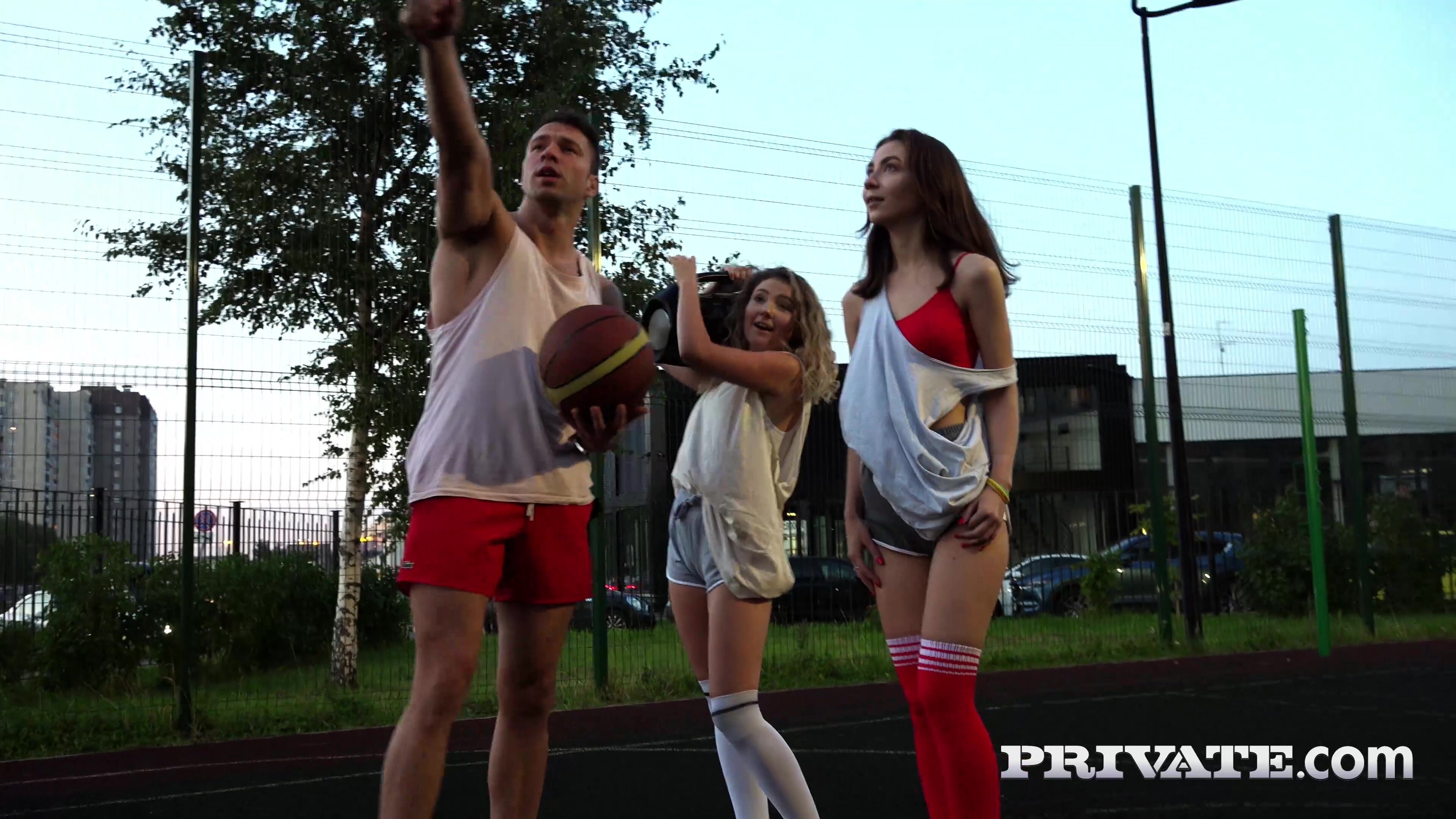 Vivian Grace and Luna Umberley in Their First Threesome 3
