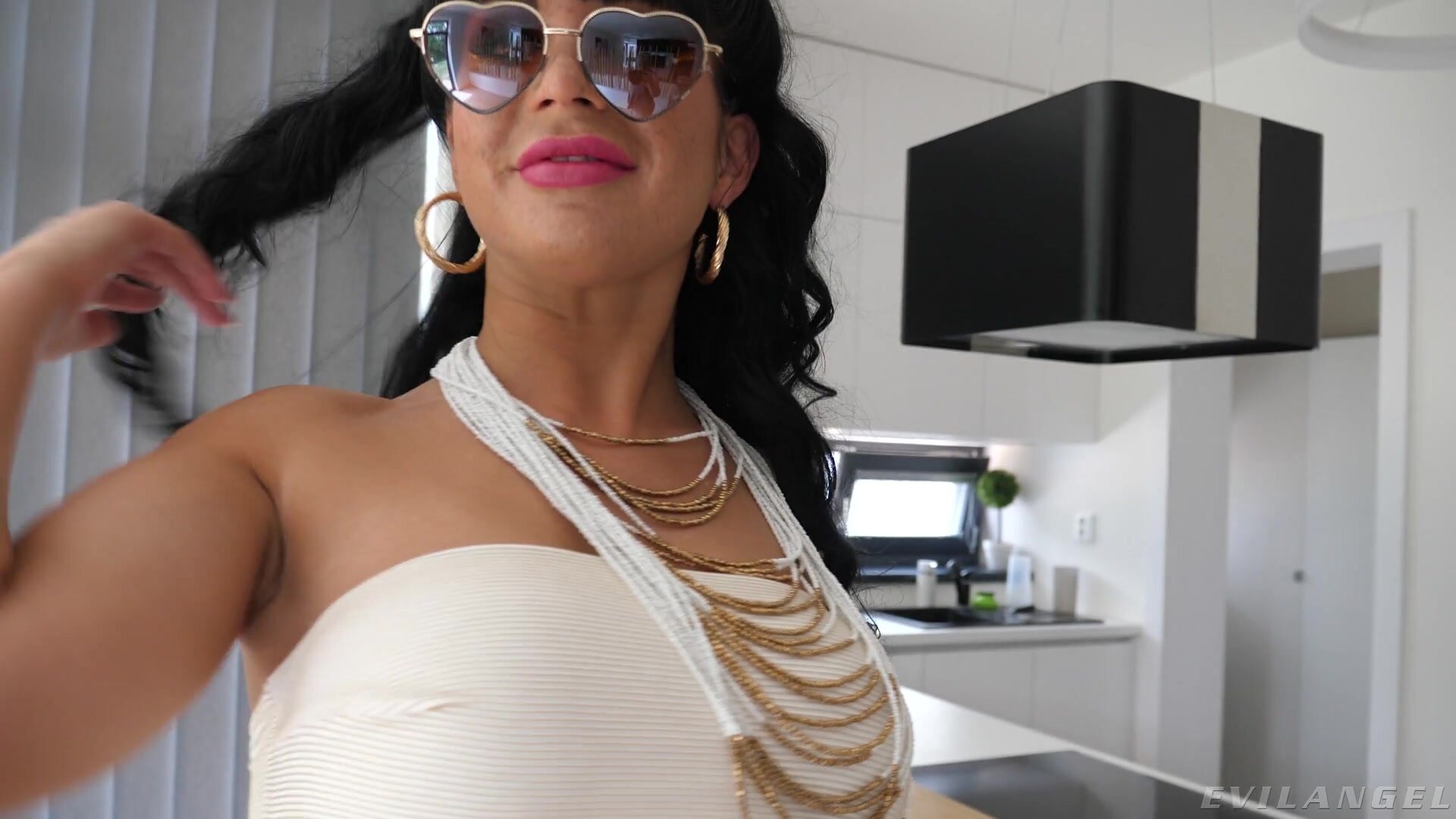 Valentina Ricci - Round Ass Dps - Double Blowjob Dp Threesome