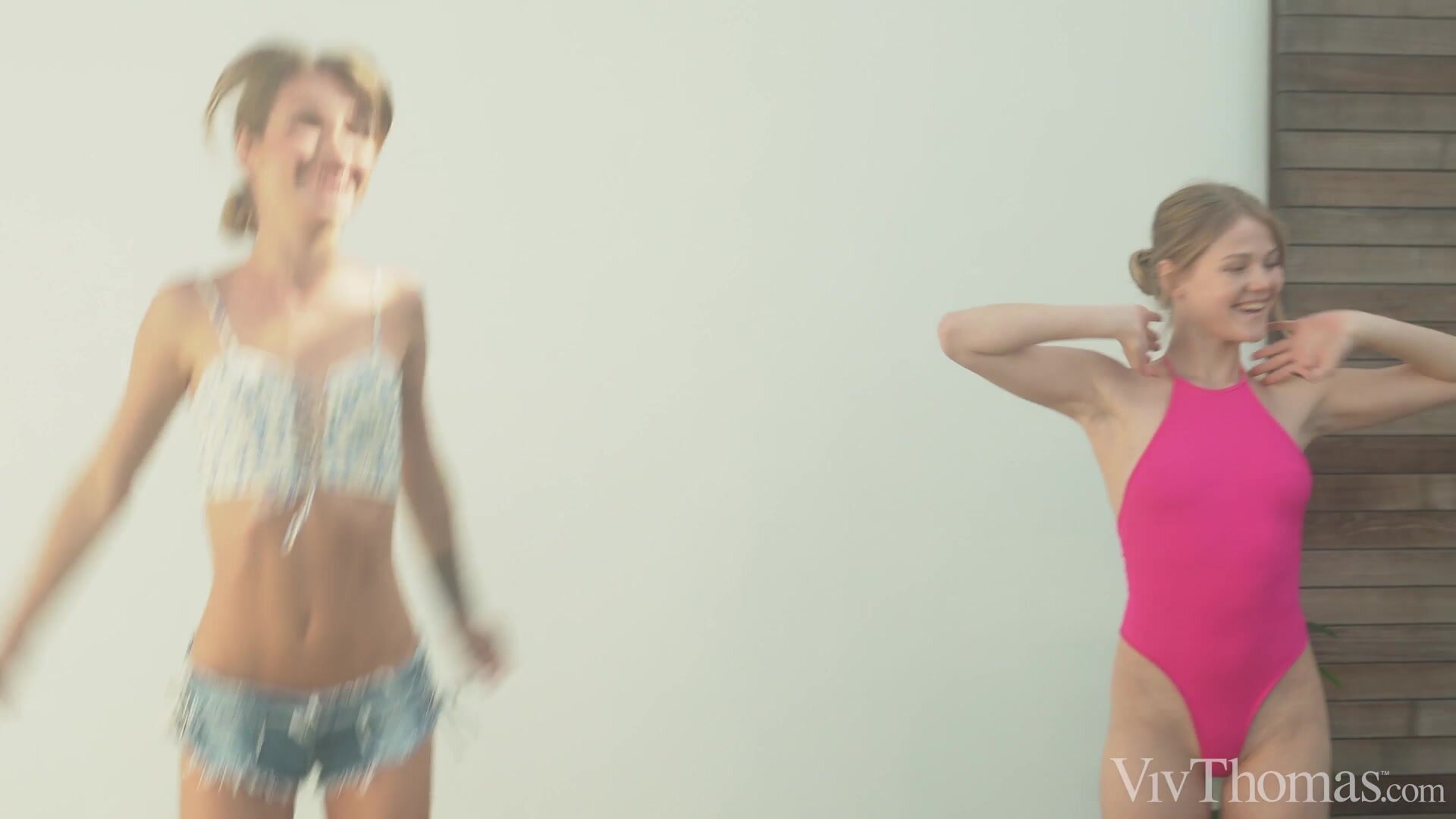 VivThomas - Viksi And Valeria Mint Summer Kisses