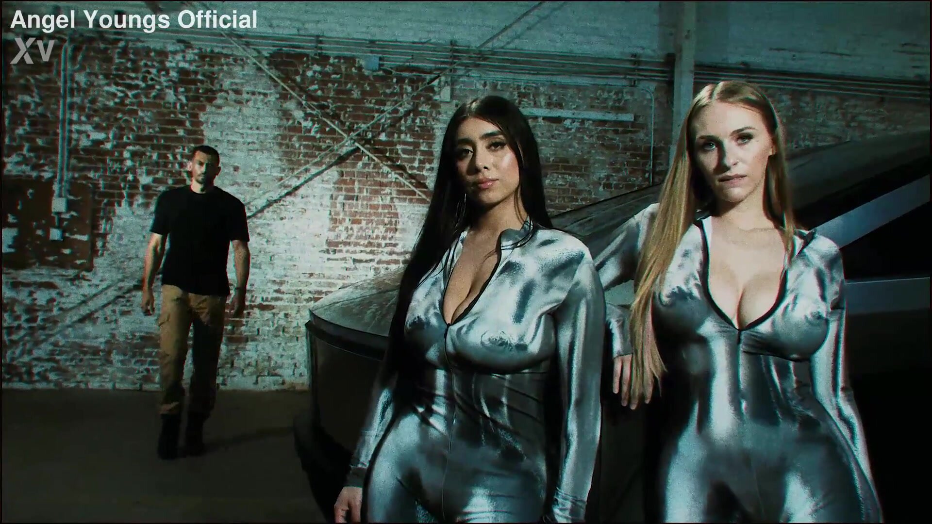 AngelYoungs - Angel Youngs Violet Myers Modern Day American Dream with Alex Jones