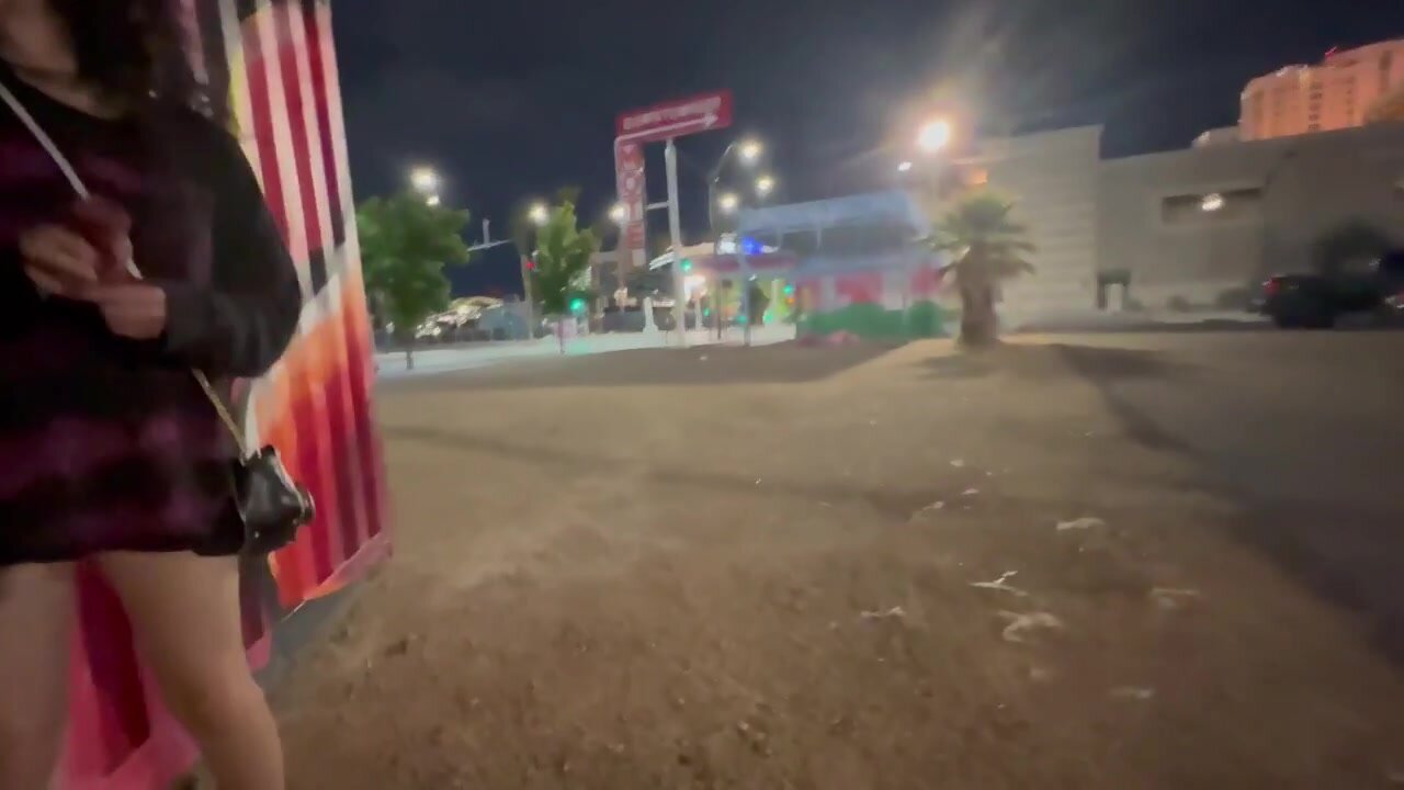 Nicole Niagara - Public Alley  Naked Whore Masturbates