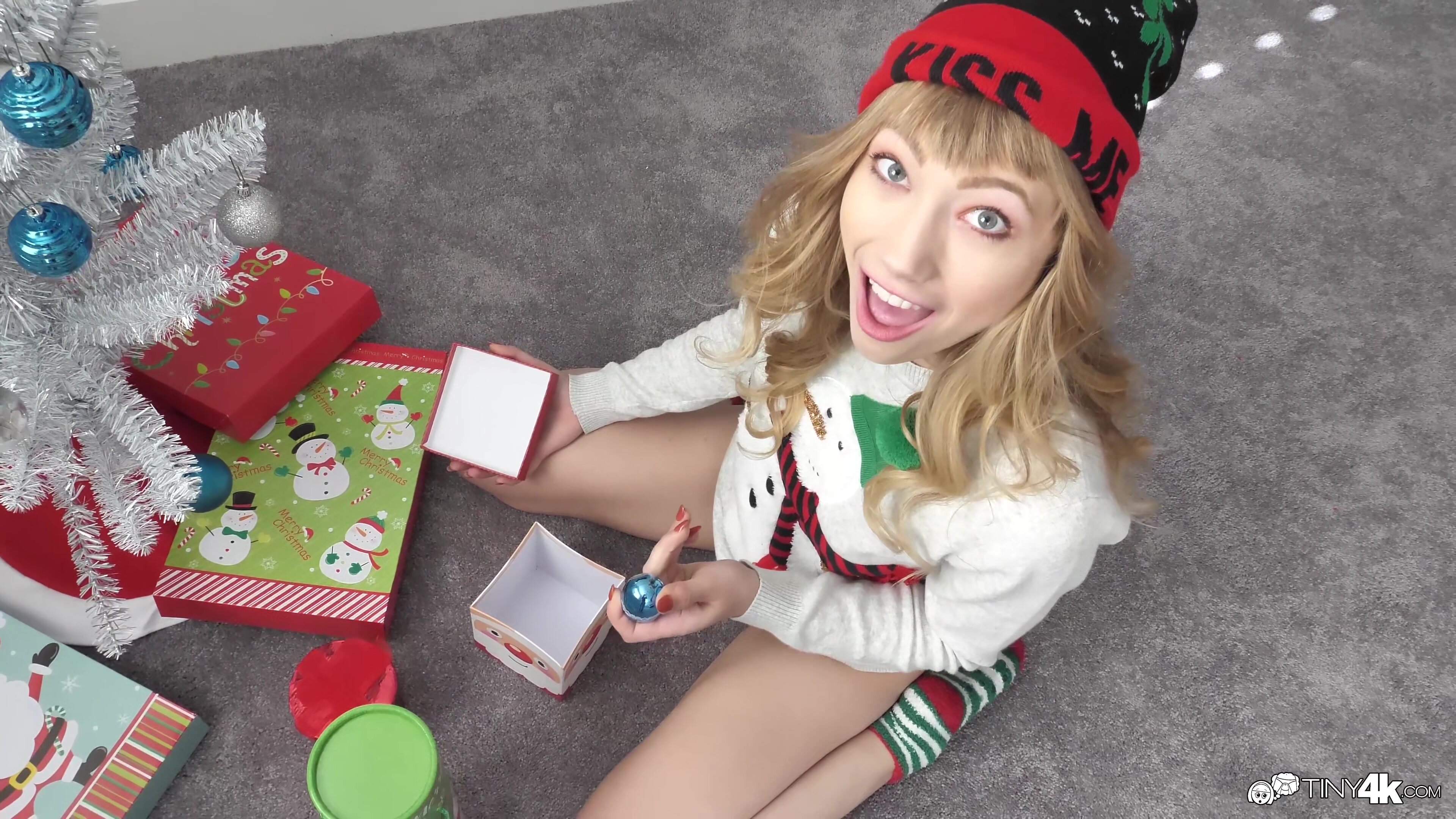Teenie Tiny X Mas - Tiny 4K