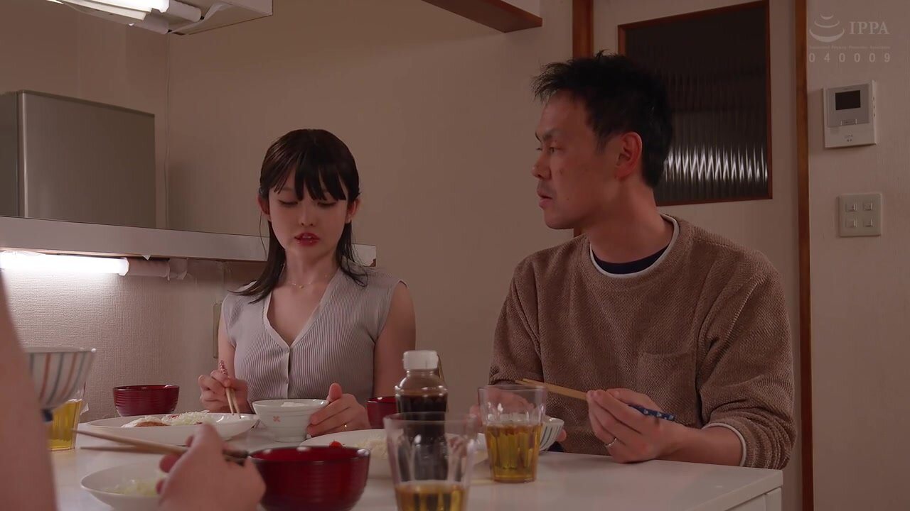 HZGD-315 I was physically unable to stand it and despised my creepy stepfather, but I ended up falling for his techniques and cock and cumming like crazy... Mayu Horikita