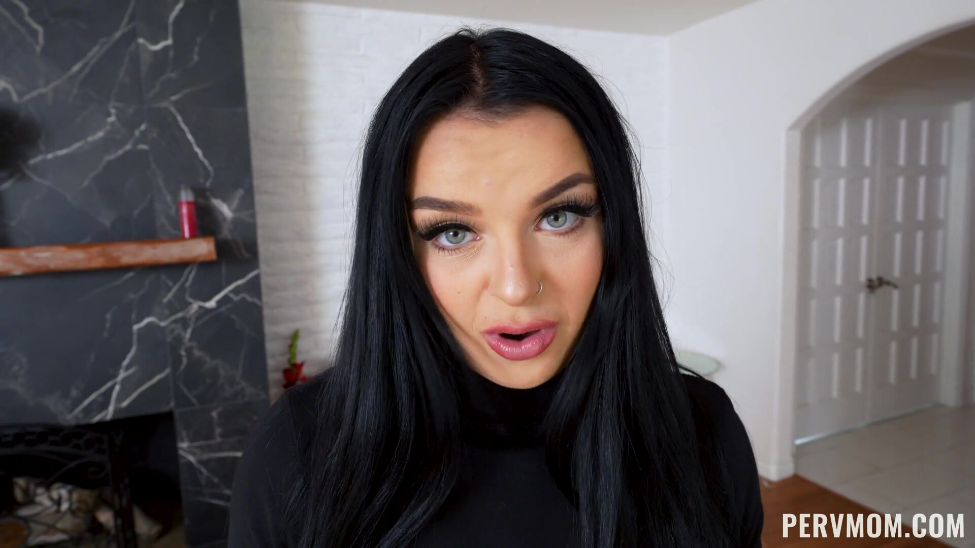 PervMom - What We Can Do Inside - Payton Preslee