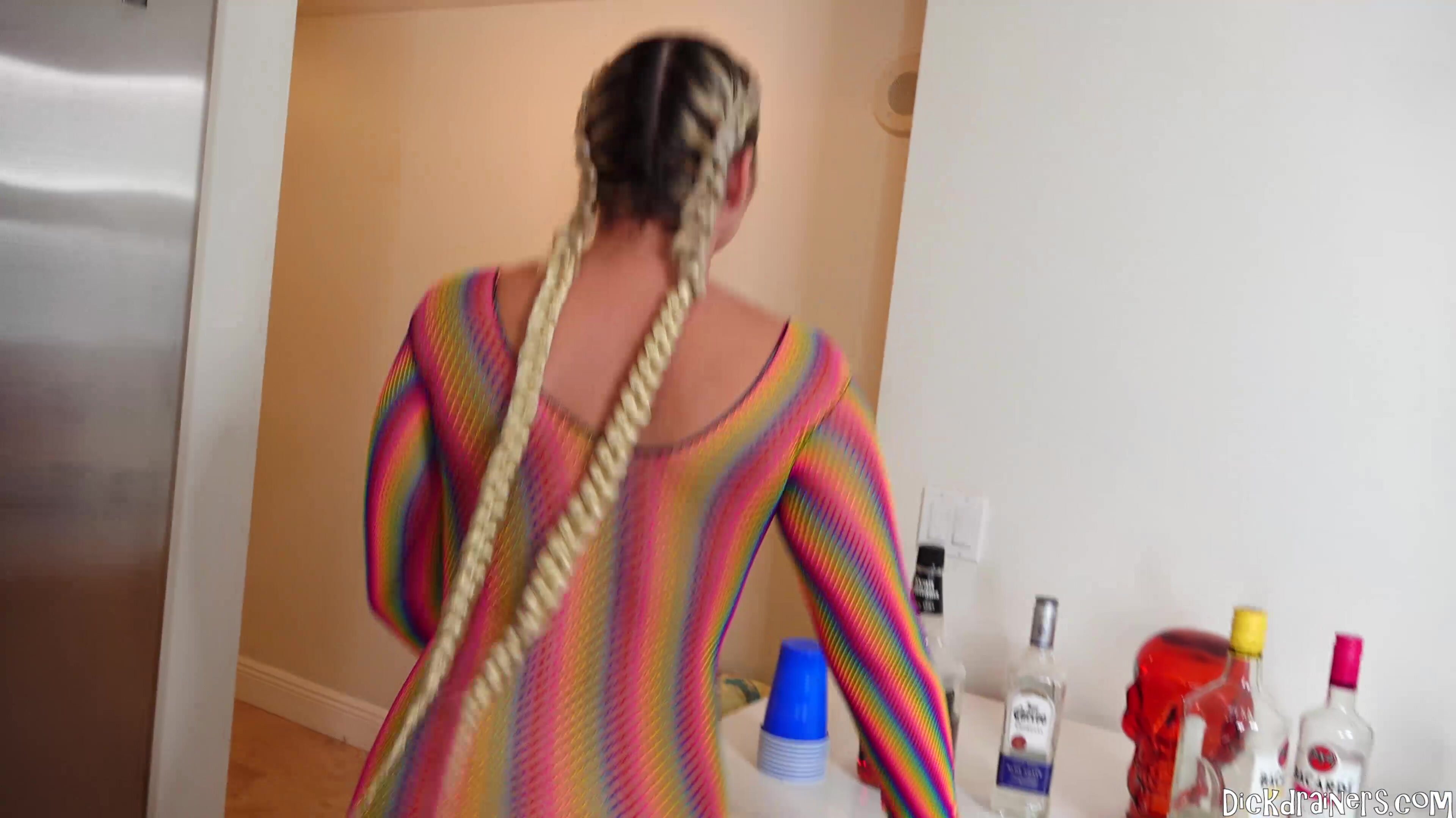 Rharri Rhound - Big Ass Party%28girl%29 Gets Busted Wide Open!