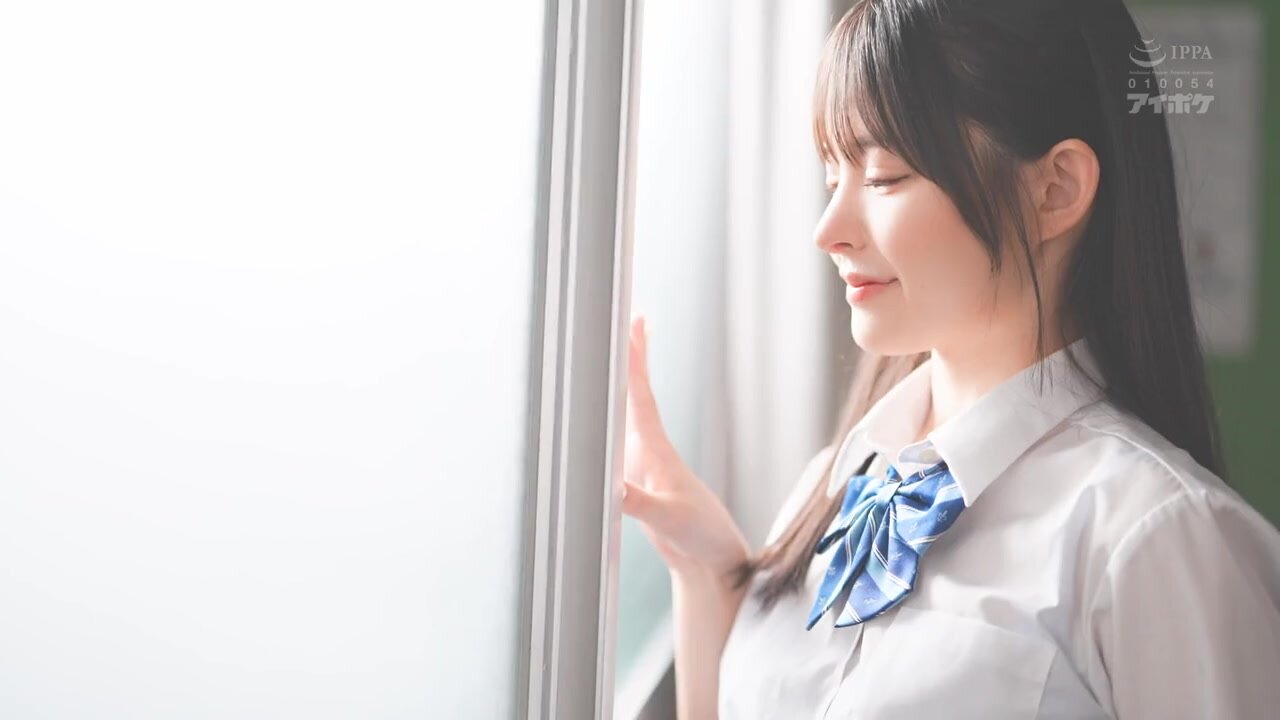 IPZZ-694 The innocent beautiful girl in uniform has a hobby: she's so obsessed with fellatio that she's sucking all over the school today. Yamada Suzuna