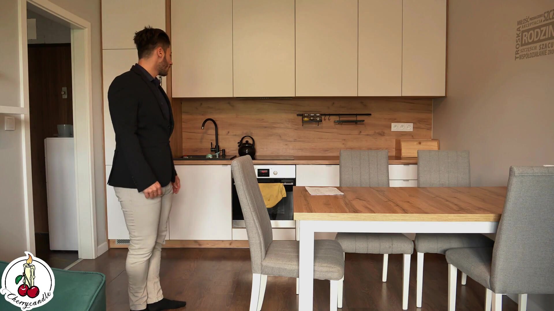 Dave Candle - Real Estate Agent Get Fuck for Better Rent 2