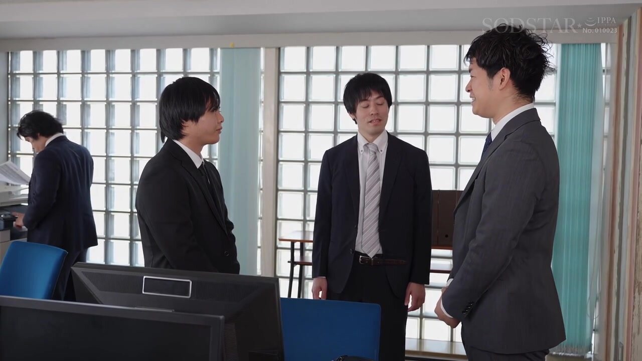 START-410 Manager Natsume has a cool appearance and always exudes an aura of being able to do things, but when I get under her, I find out she's a total loser. She leaves all the work to me, but after overtime she takes me out for drinks and even lets me 