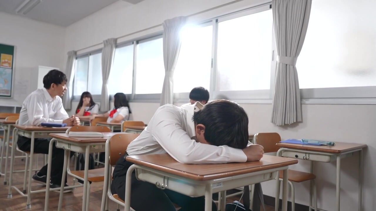 HMN-732 The honor student who helped me had her uniform stolen by the delinquents in the class and was flowers to live a naked school life where she could be creampied at any time, and I got a boner. Suzunoie Rin