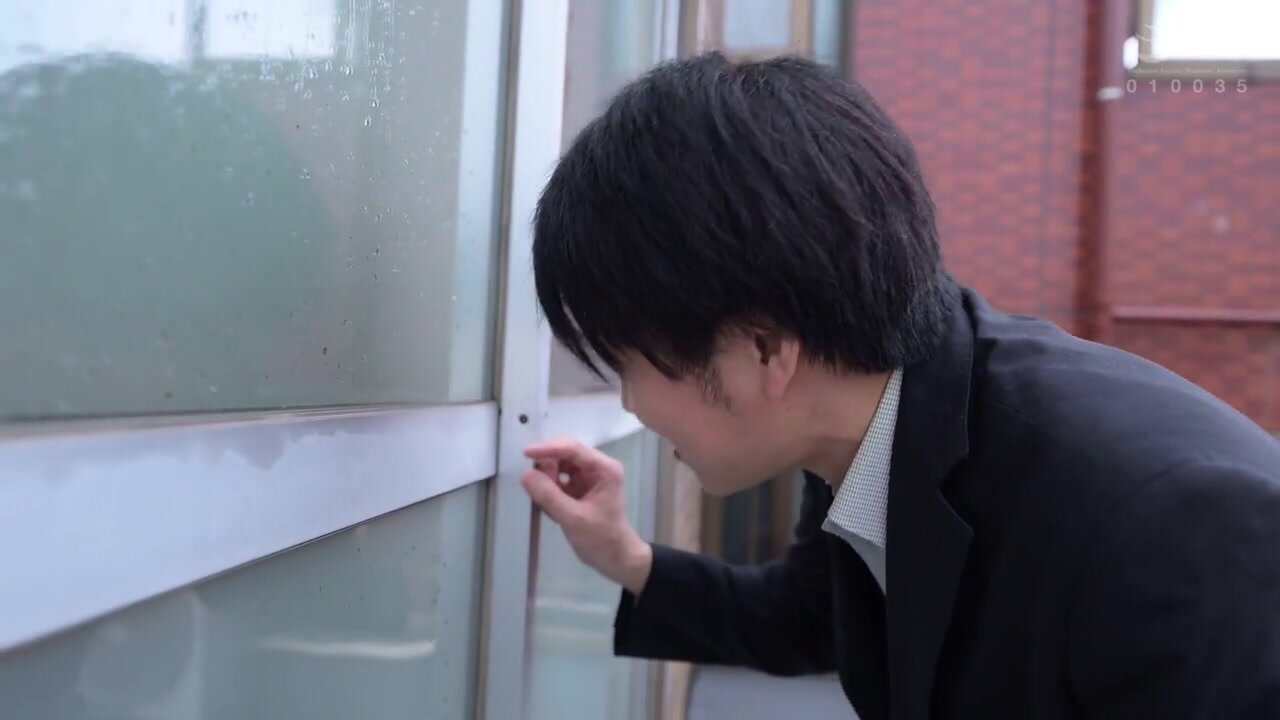 NACT-018 Reina Makino, a woman with a kind face who catches underwear thieves and makes them submit to Butter Dog