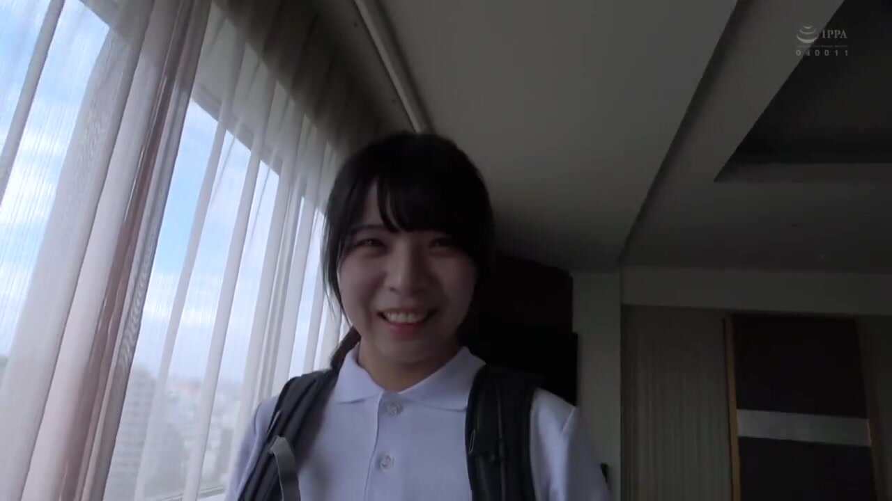 APGH-044 A gentle schoolgirl from the countryside rolls her eyes and climaxes! A date with a naturally voluptuous girl. Obedient and innocent, Yura Satsuki, a girl who serves.