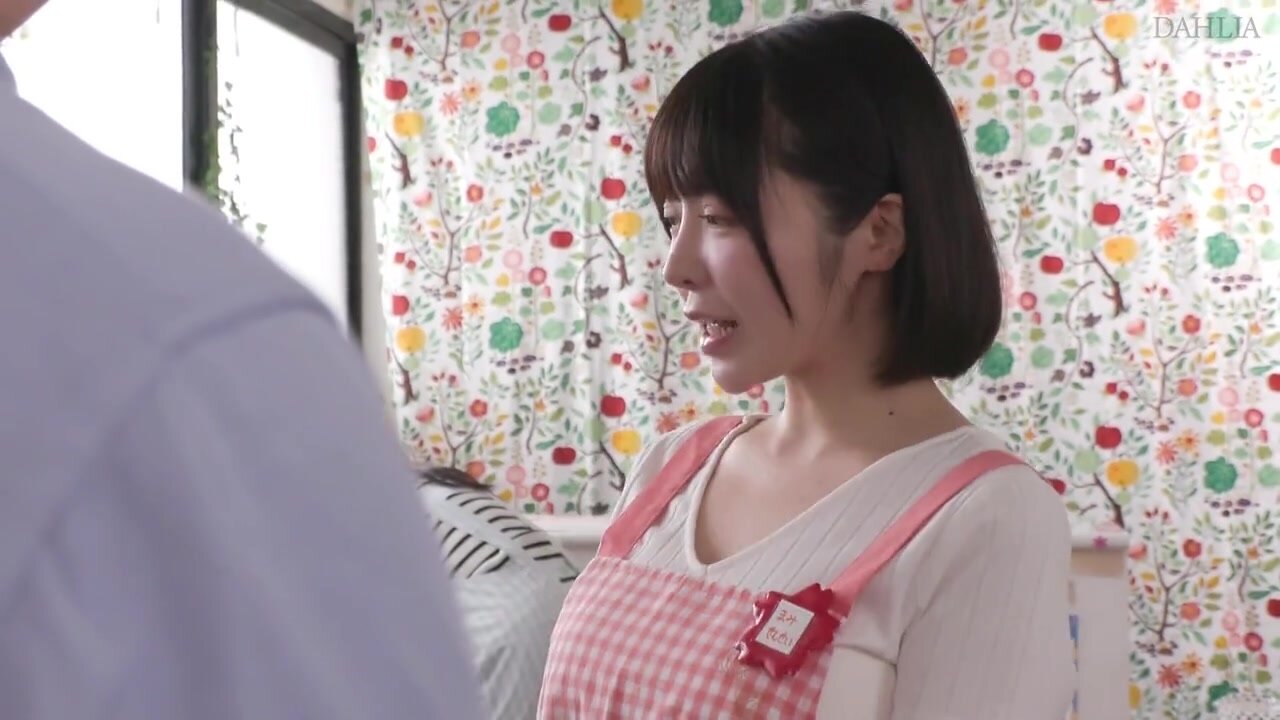 DLDSS-430 "Because... I have a sexual fetish for my daddy." My daughters' homeroom teacher seduces me with an affair, driving my dick crazy and making me cuckold her. Mami Zenba