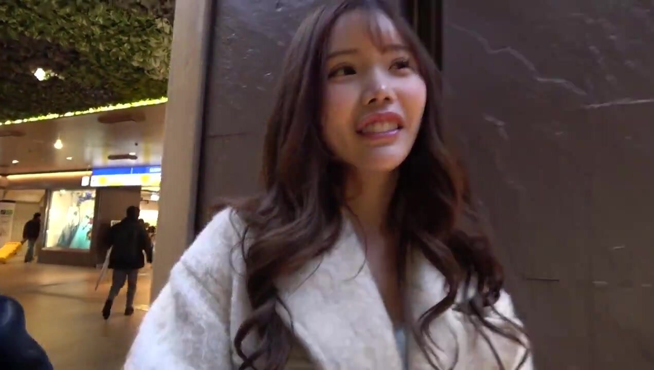 KNMB-109 Suzuka (21), a hostess with a G cup, can be creampied for free.