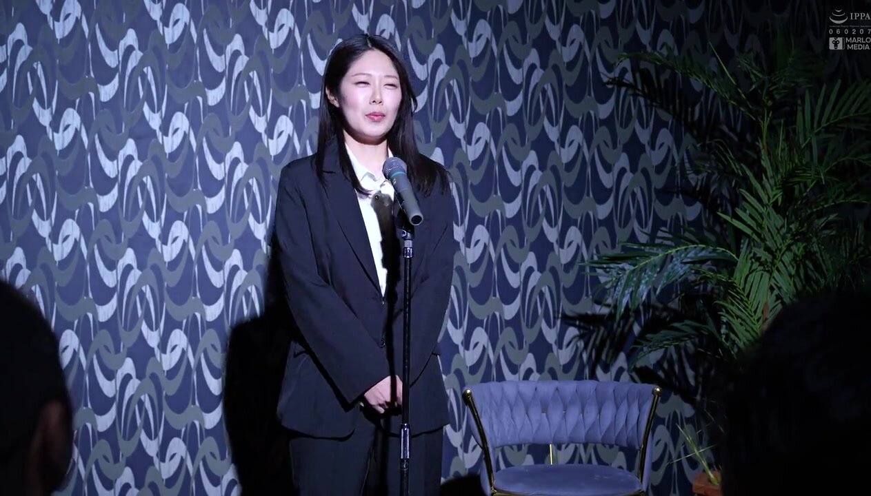 NMSL-018 A female comedian's lifelong challenge to achieve laughter and ecstasy - Mika Sumikawa