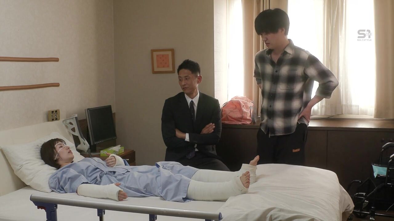 SONE-881 A story about a married woman with injured arms and legs who is cared for by her husband's younger brother with ulterior motives - Saki Okuda